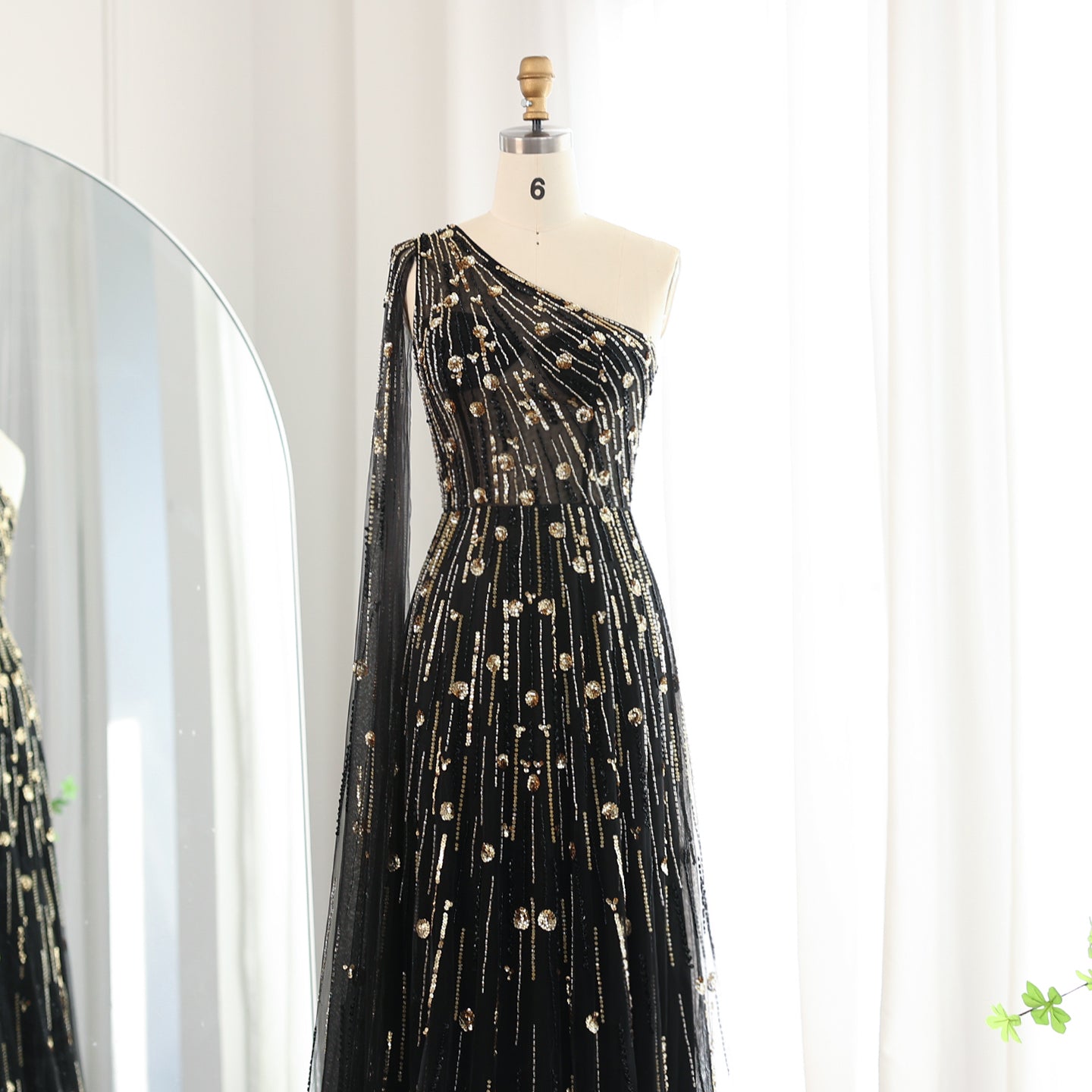 Luxury Beaded Black One Shoulder Evening Dress SS182