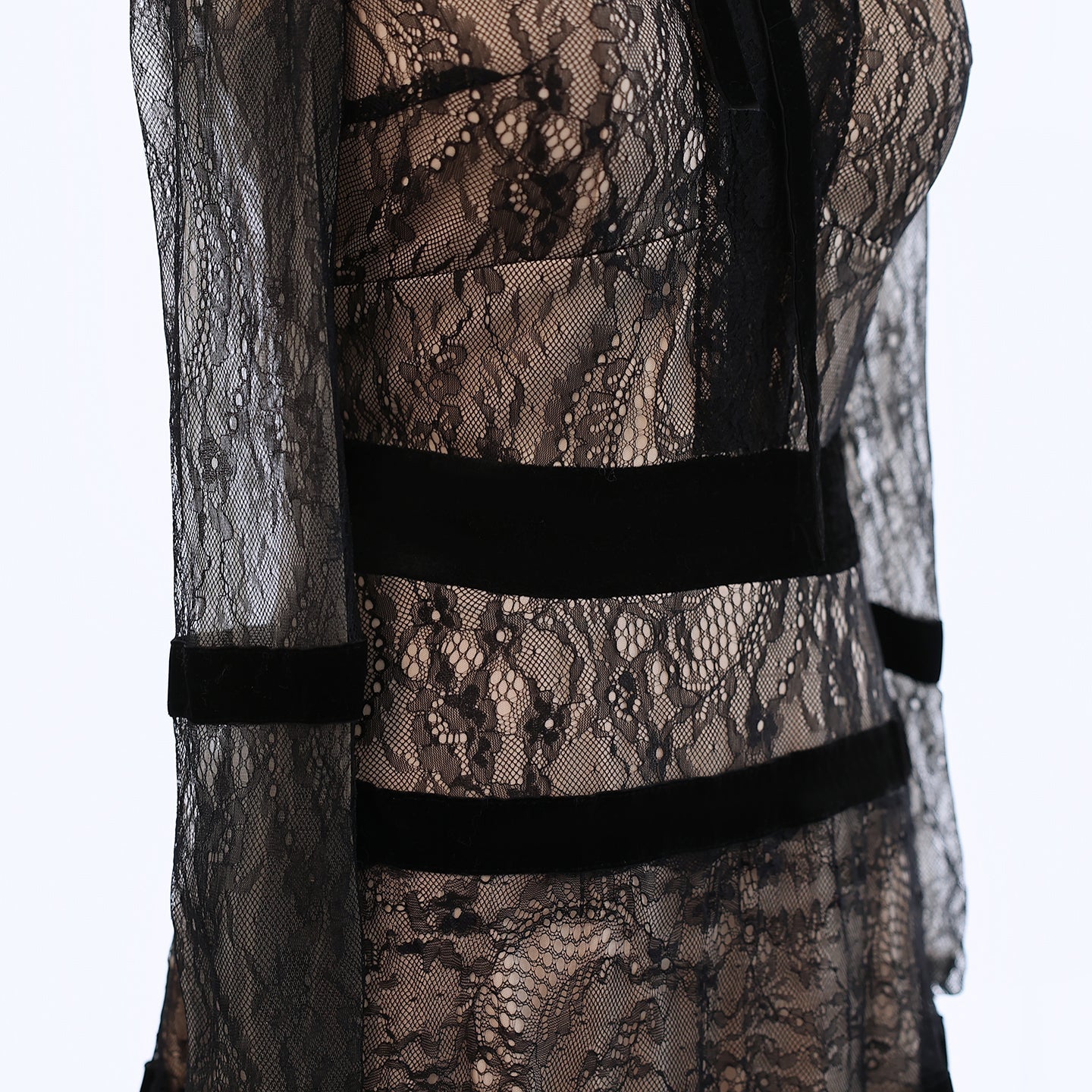 Elegant Black Lace Long Sleeves A-line Evening Dress SF023