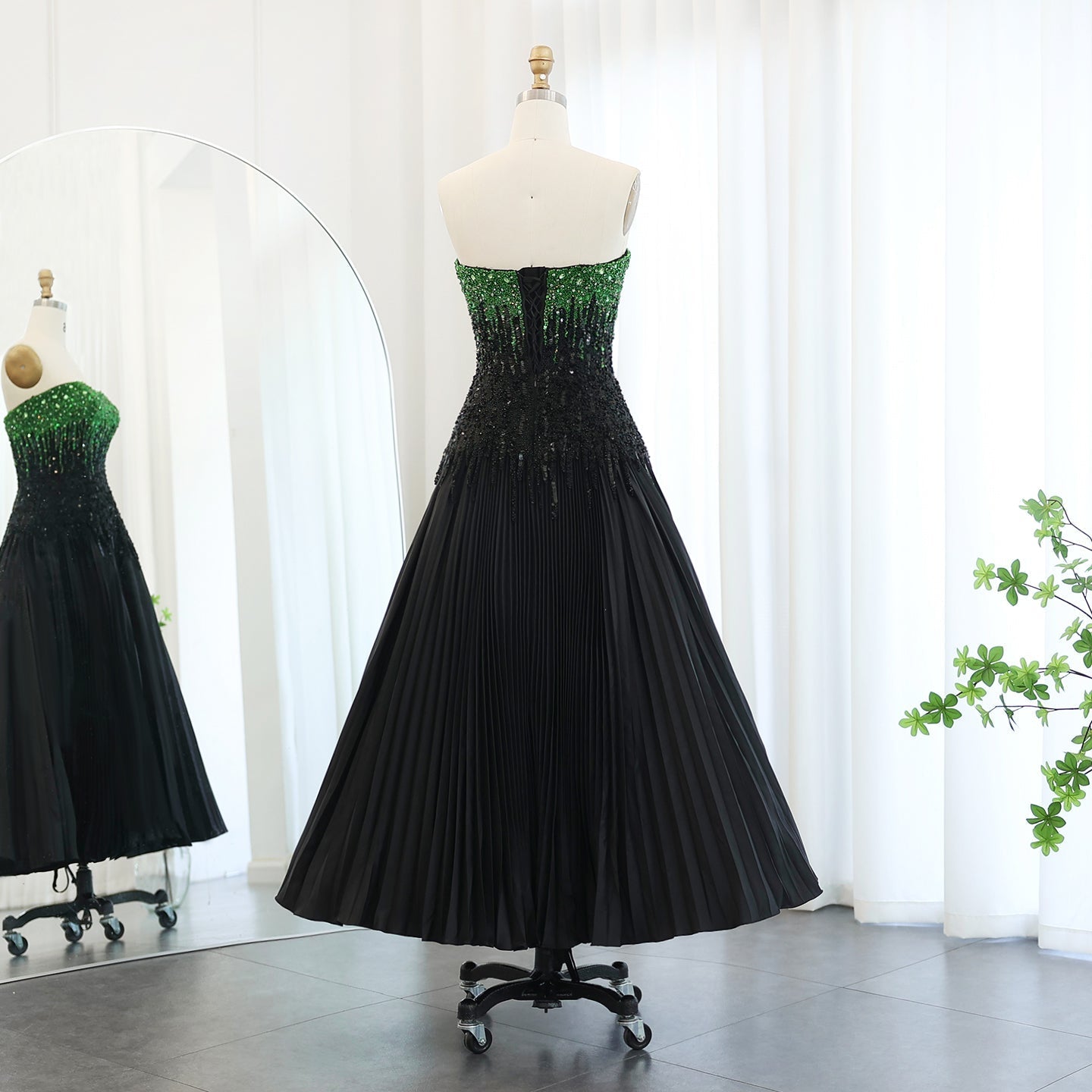 Luxury Beaded Black Green Strapless Evening Dress SS224