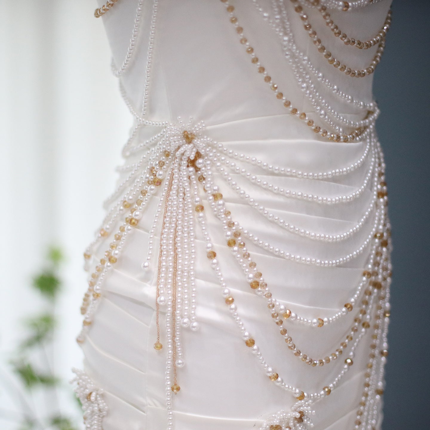 Luxury White Pearls Tassel Short Cocktail Party Dress RM035