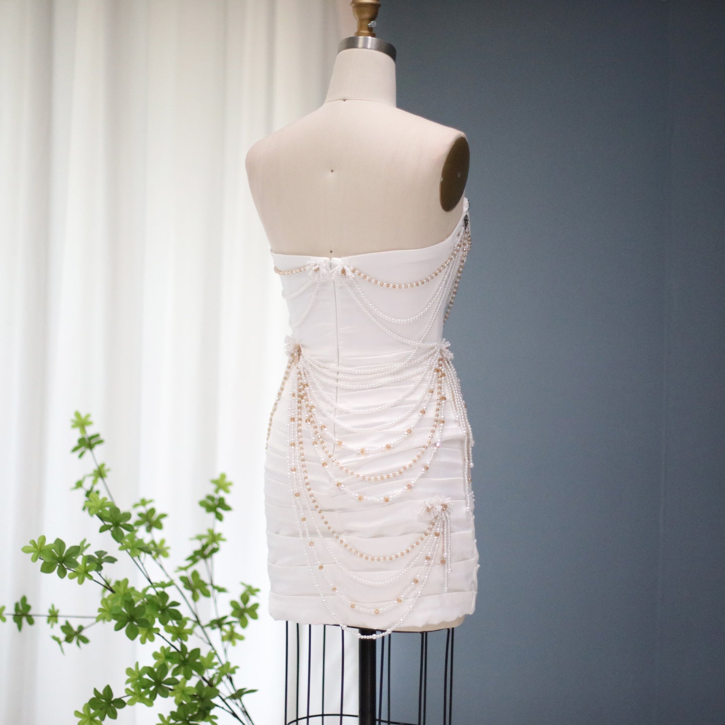 Luxury White Pearls Tassel Short Cocktail Party Dress RM035