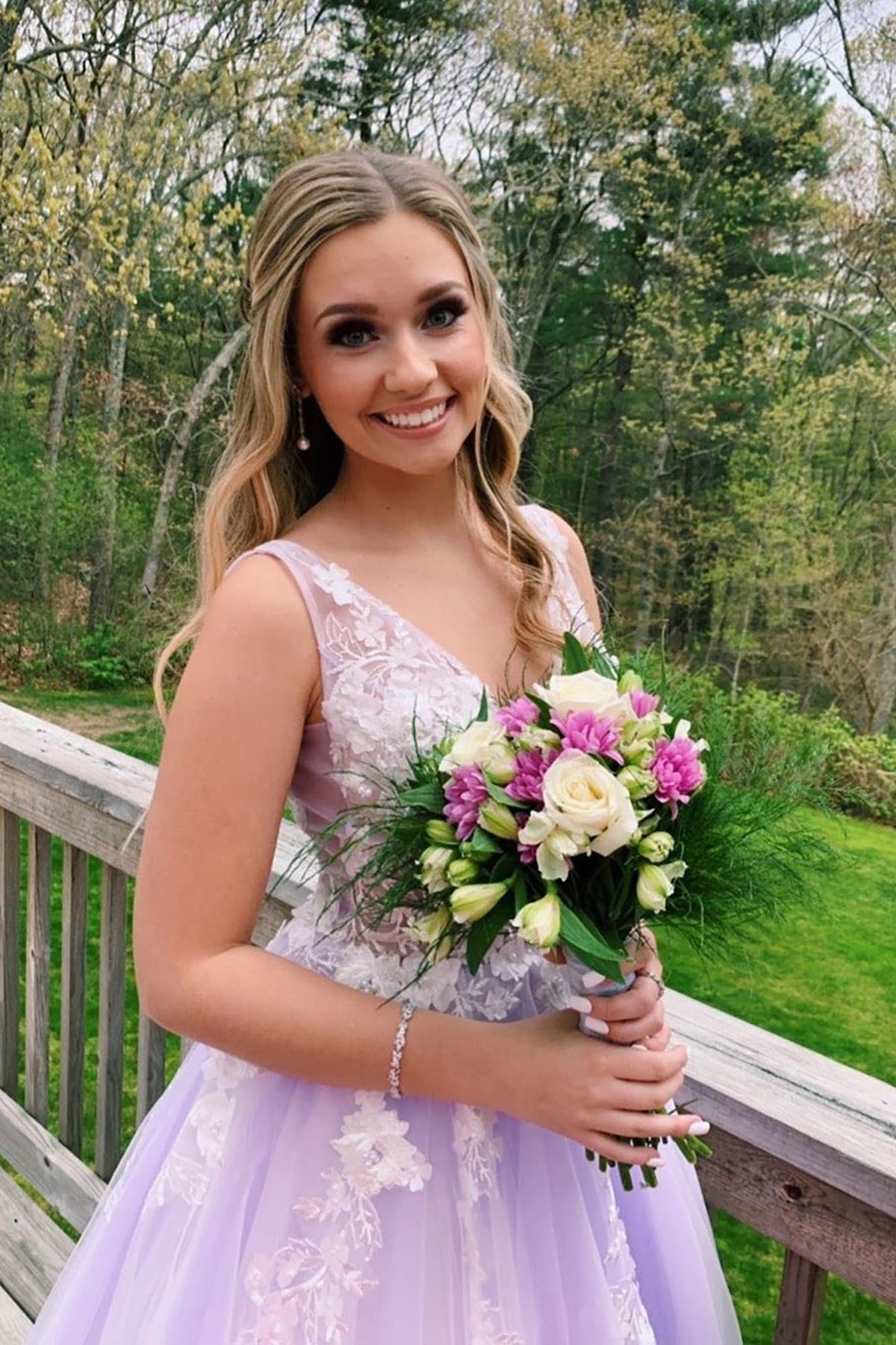 A-line Princess V Neck Sweep Train Tulle Prom Dresses With Appliqued-460