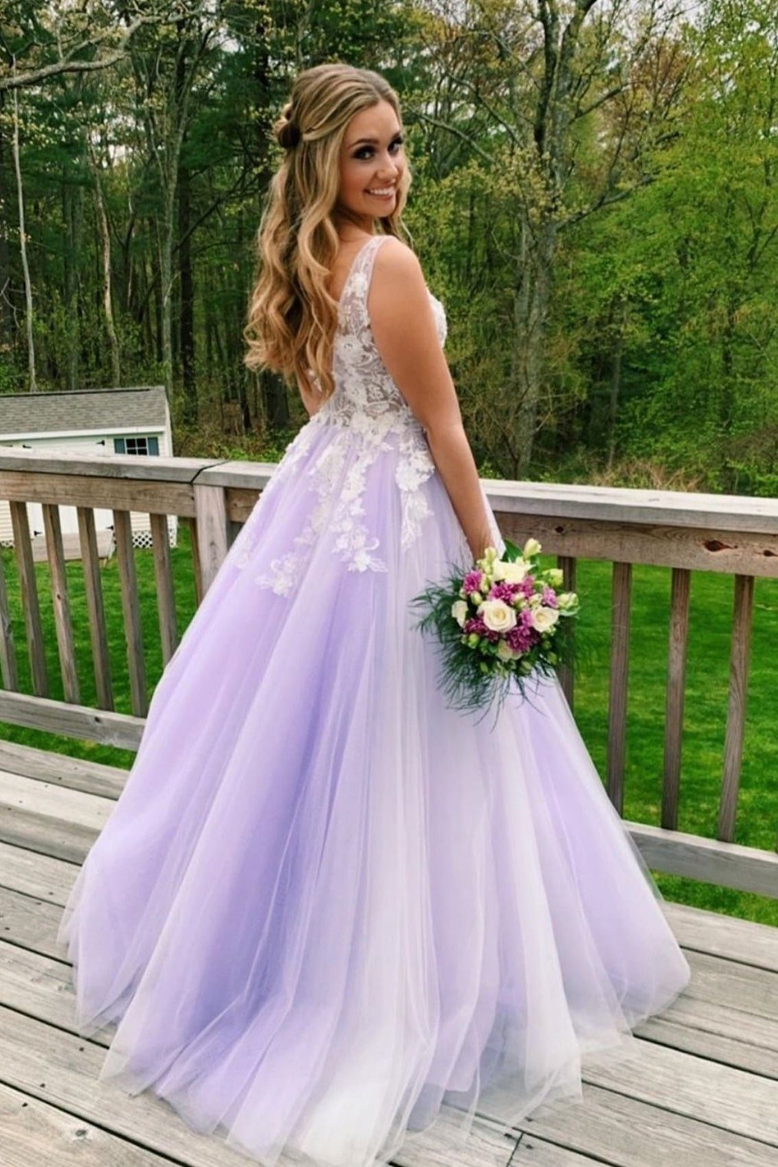 A-line Princess V Neck Sweep Train Tulle Prom Dresses With Appliqued-462