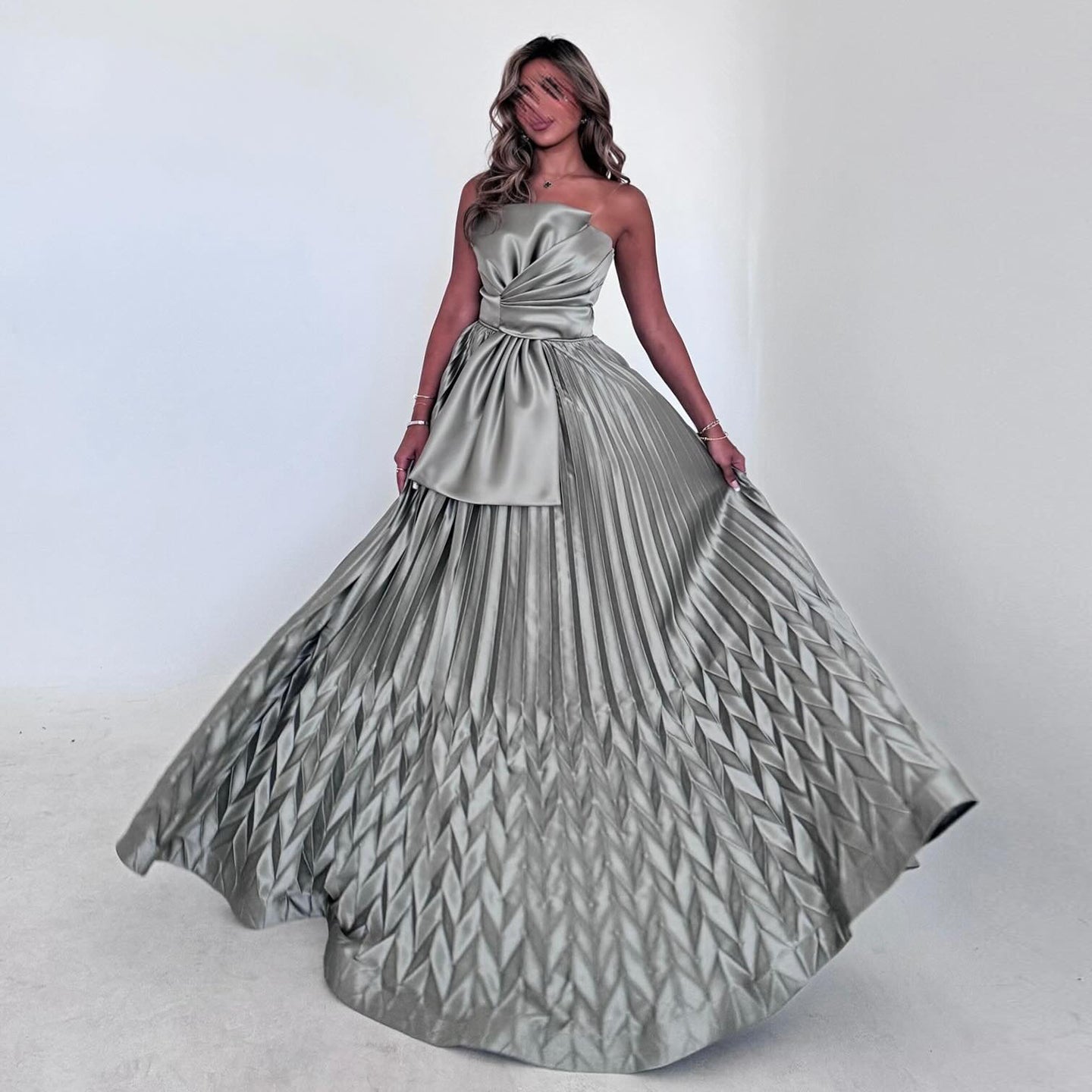 Elegant Sliver Pleats Strapless A-Line Evening Dress SS409