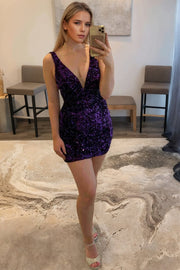 Shining Velvet Sequins Sheath Homecoming Dress V Neck Short/Mini-0