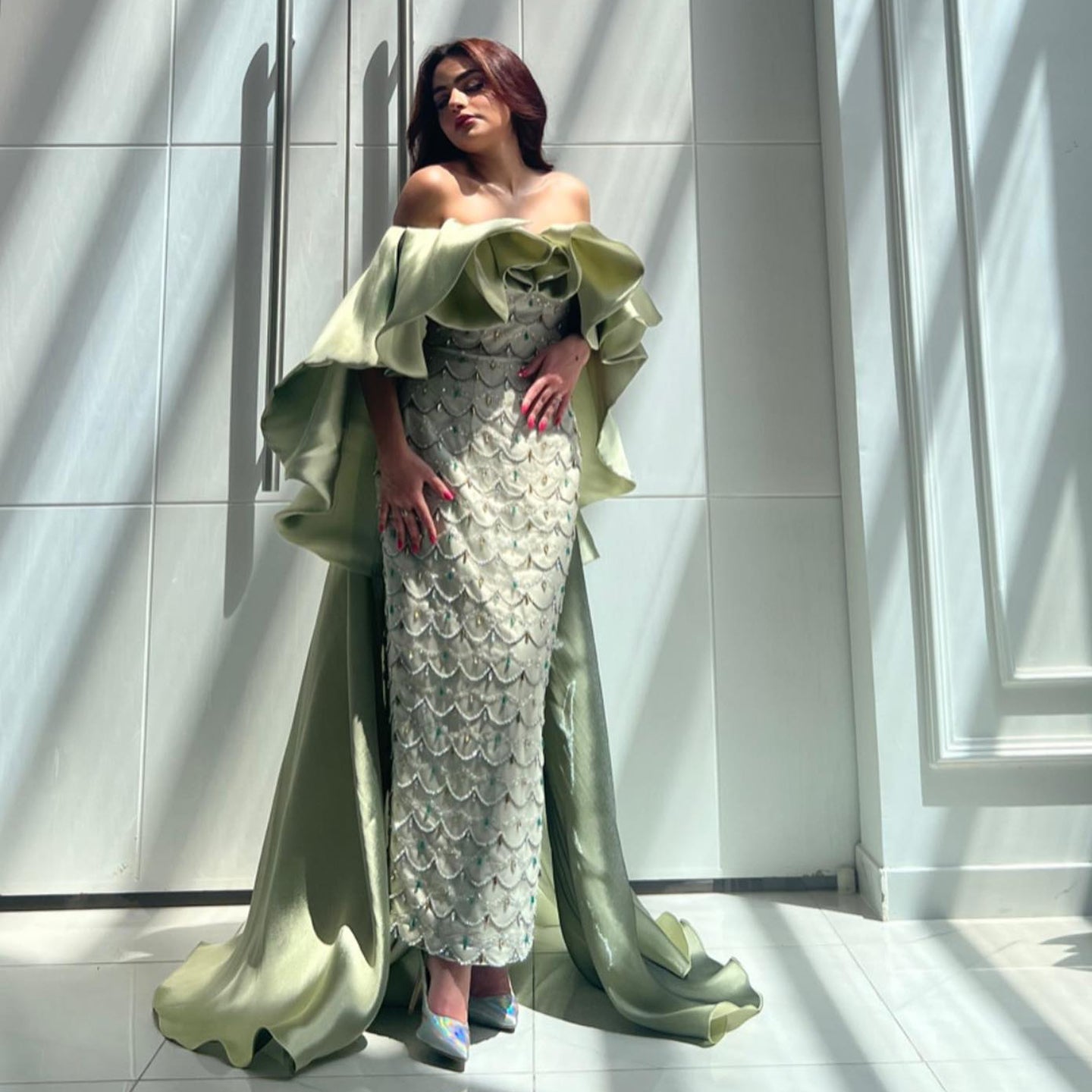 Luxury Sage Green Strapless Evening Dress with Cape SS383