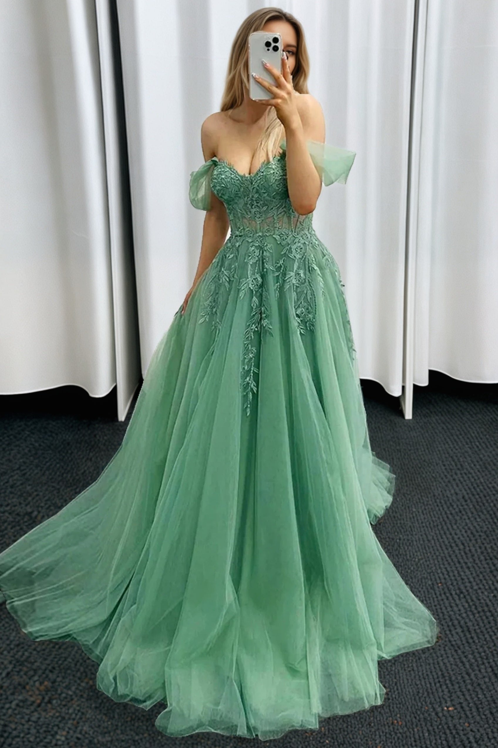 A-line Off-the-Shoulder Sleeveless Tulle Long Prom Dresses Green Ball Gowns-0