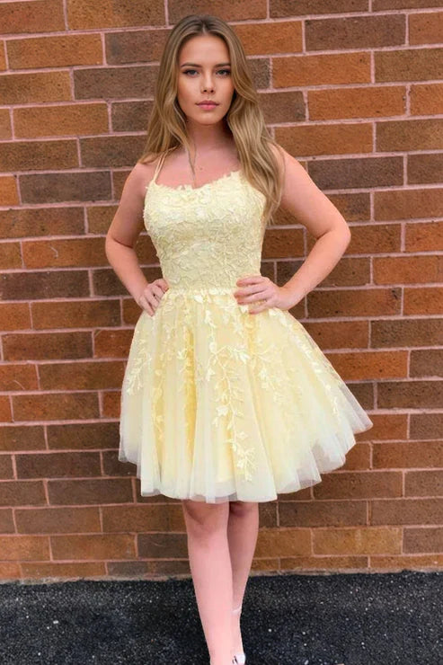 Short/Mini A-line Bateau Lace Tulle Homecoming Dress With Beading