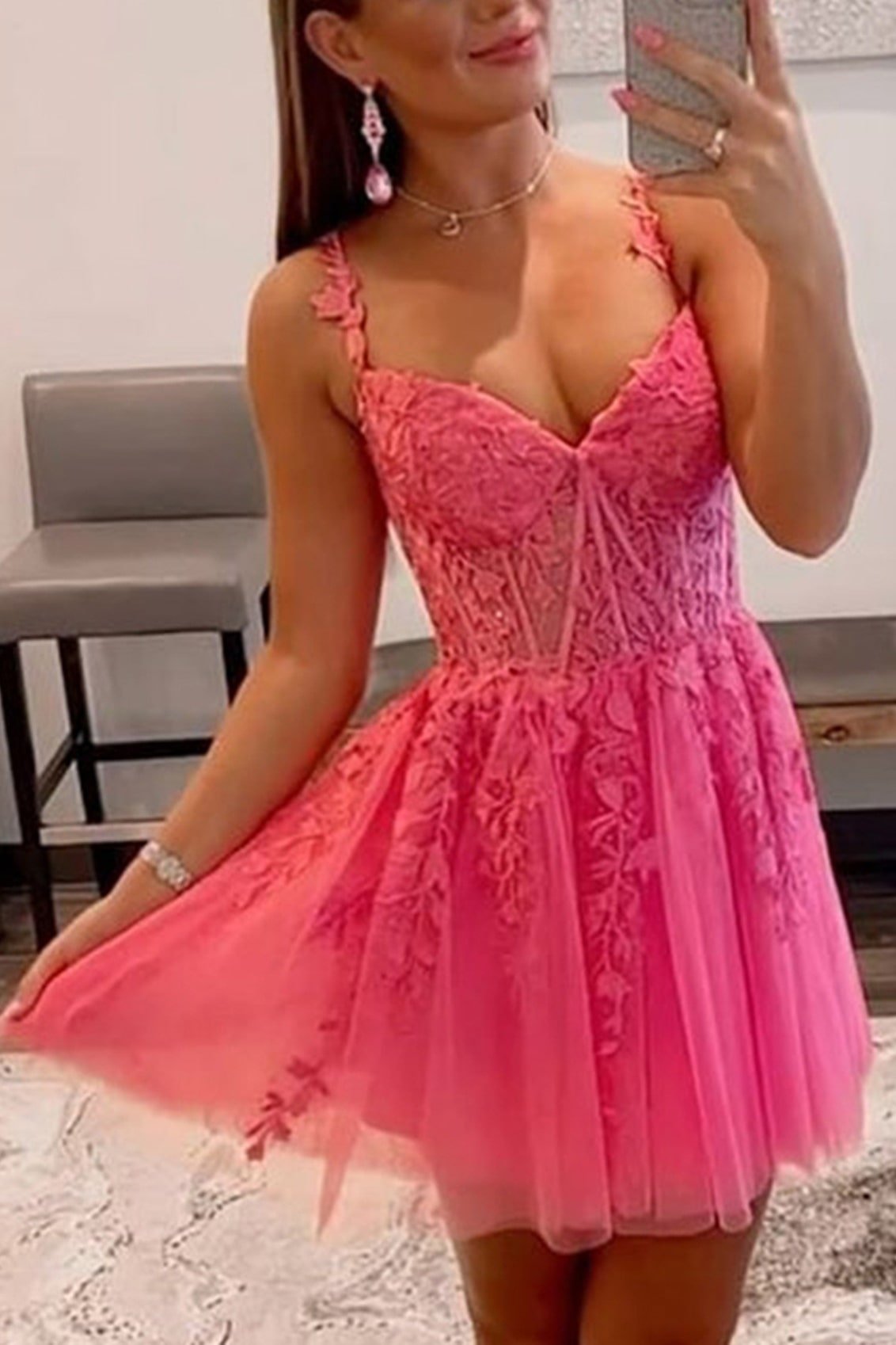 Sheath/Column V Neck Sleeveless Short/Mini Lace Homecoming Dress with Beading-0