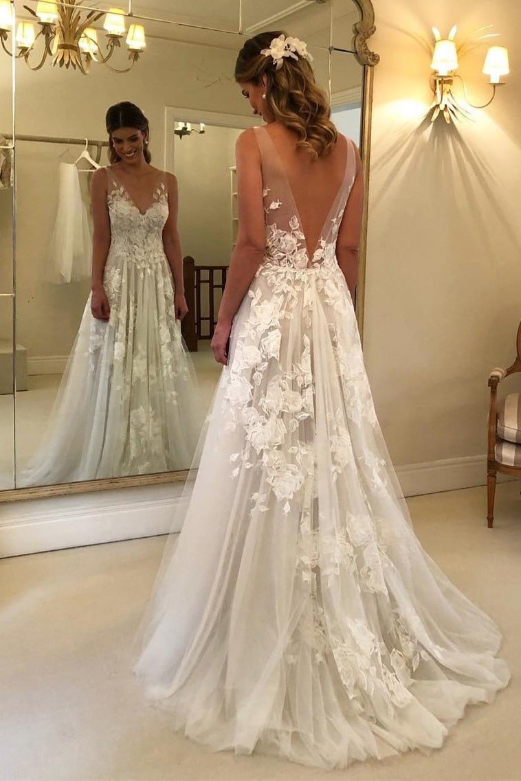 A-Line/Princess V-neck Sleeveless Sweep/Brush Train Applique Tulle Wedding Dresses-720