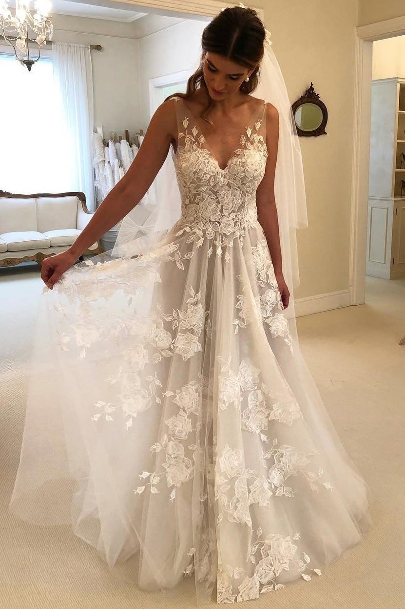 A-Line/Princess V-neck Sleeveless Sweep/Brush Train Applique Tulle Wedding Dresses-0