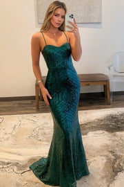 Sheath/Column Sequins Halter Sleeveless Sweep/Brush Train Prom Dresses