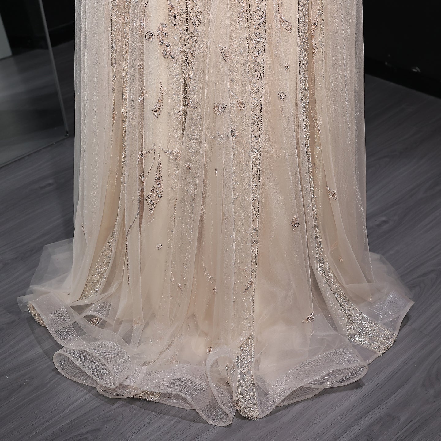 Luxury Nude Evening Dress with Cape Sleeves Chocker SS543