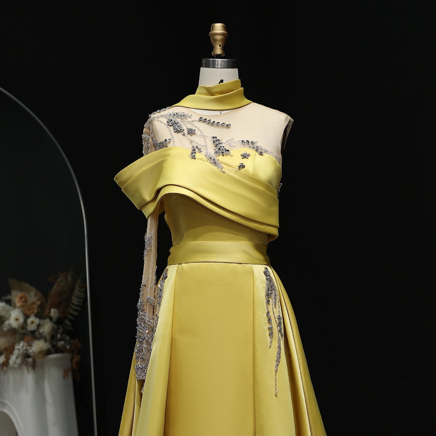 Elegant Gold Yellow Satin Arabic Evening Dress with Overskirt SS302