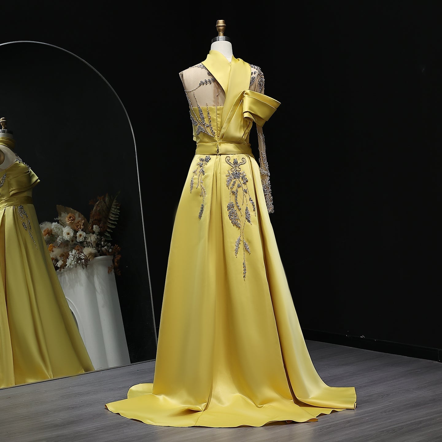 Elegant Gold Yellow Satin Arabic Evening Dress with Overskirt SS302