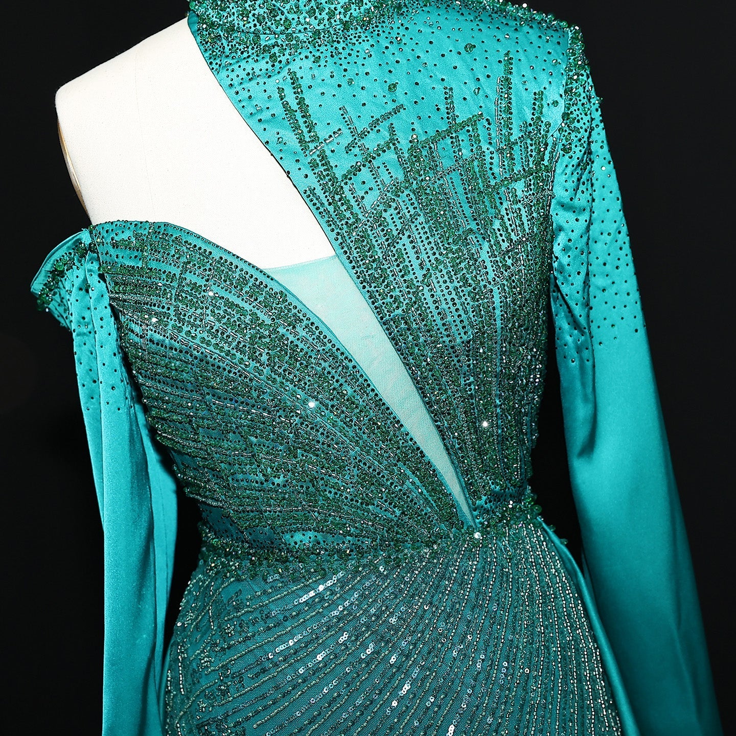 Luxury Red Long Sleeves Evening Dress with Overskirt SS019