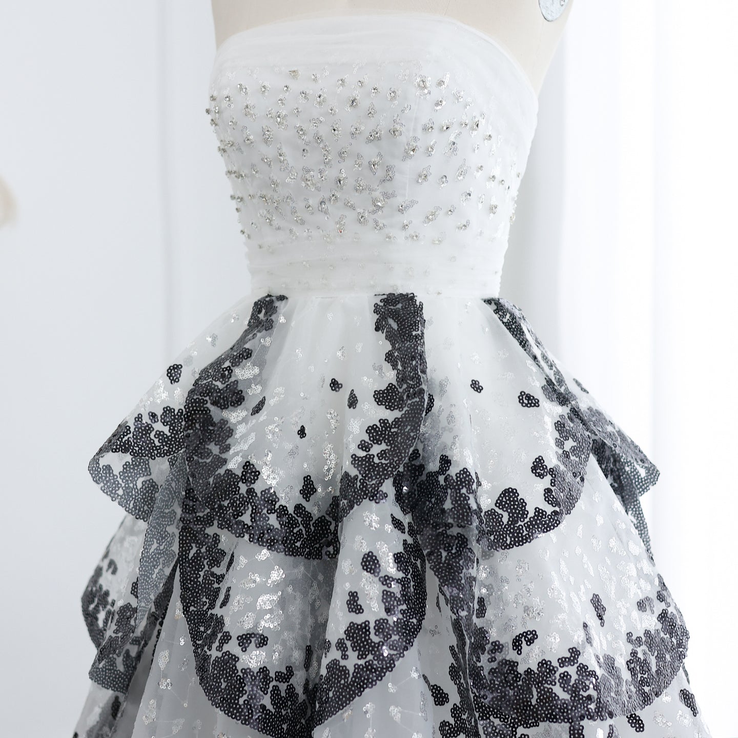 Luxury Black and White Ruffles Strapless Evening Dress SS290