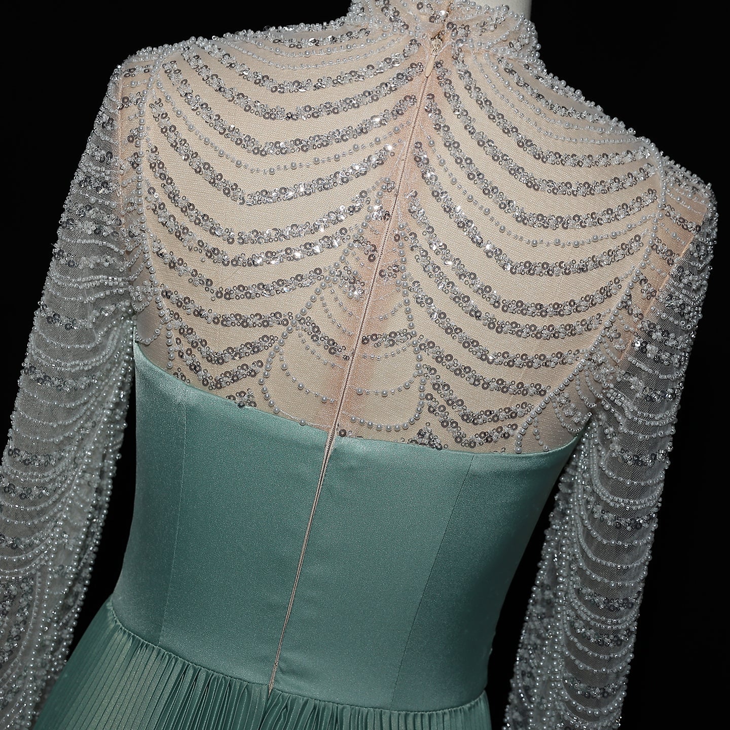 Chic Green Pleated Evening Dress with Beaded Long Sleeves SS674