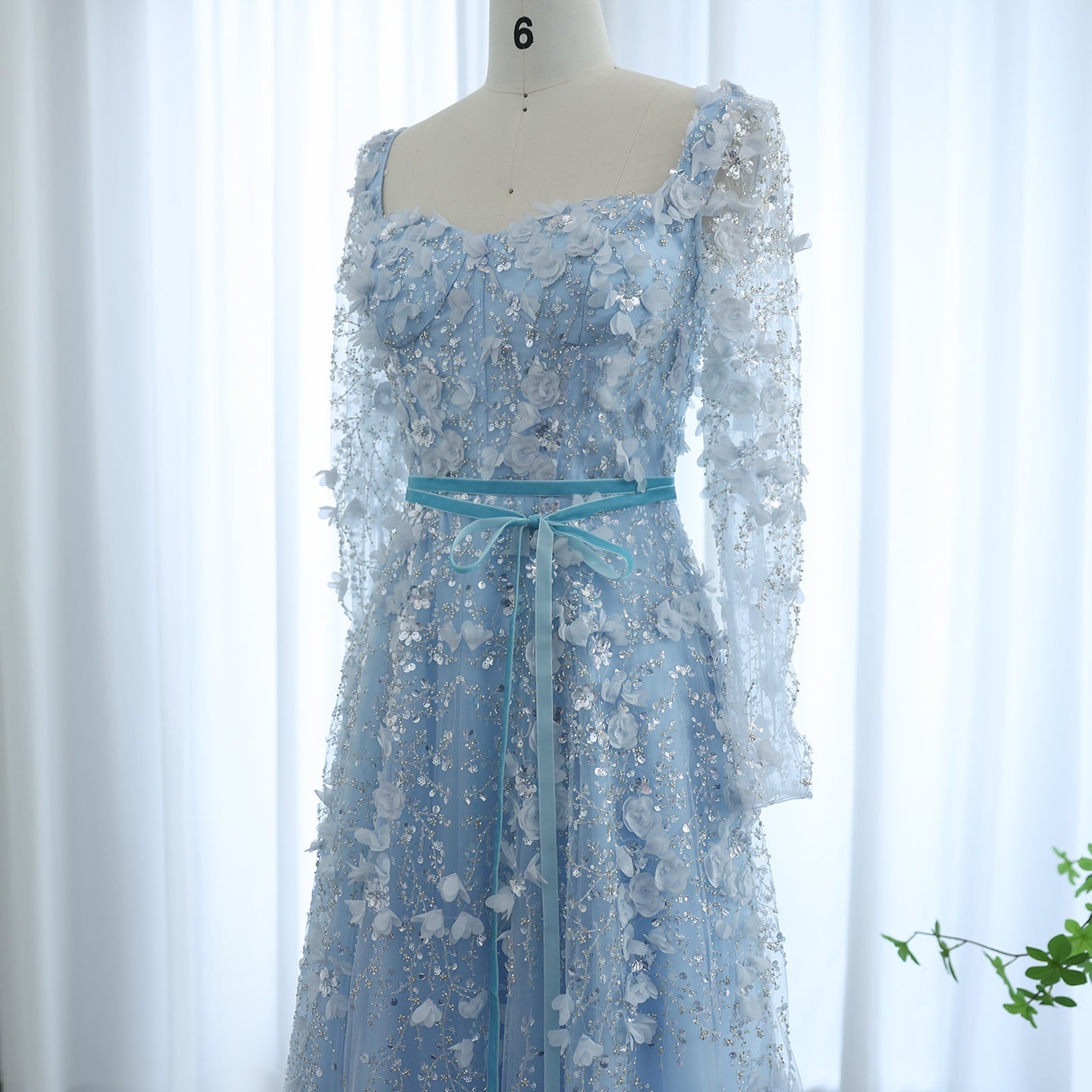 Luxury 3D Flower Gray Long Sleeves Evening Dress SS353