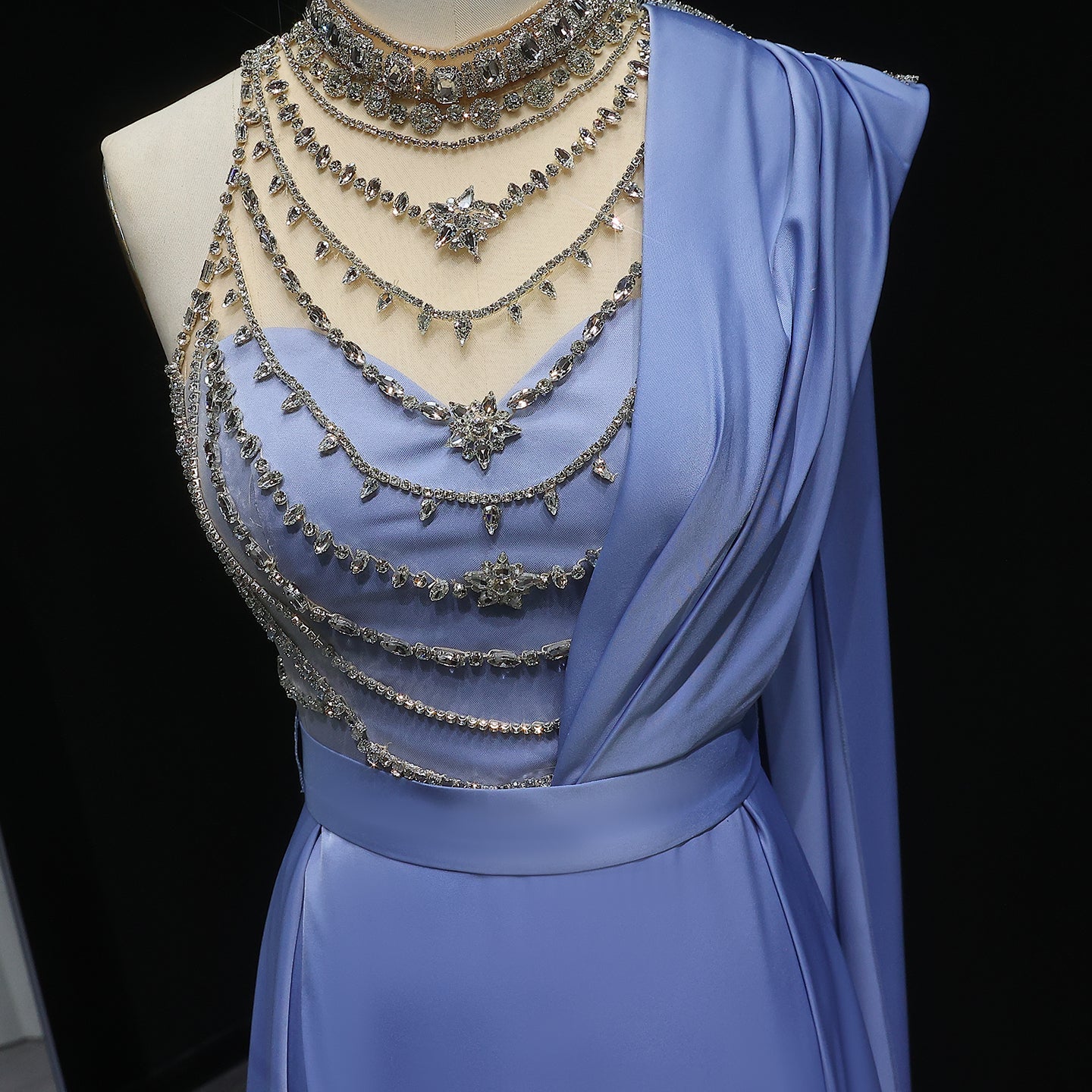 Elegant Blue Luxury Crystal Evening Gowns with Cape SS300