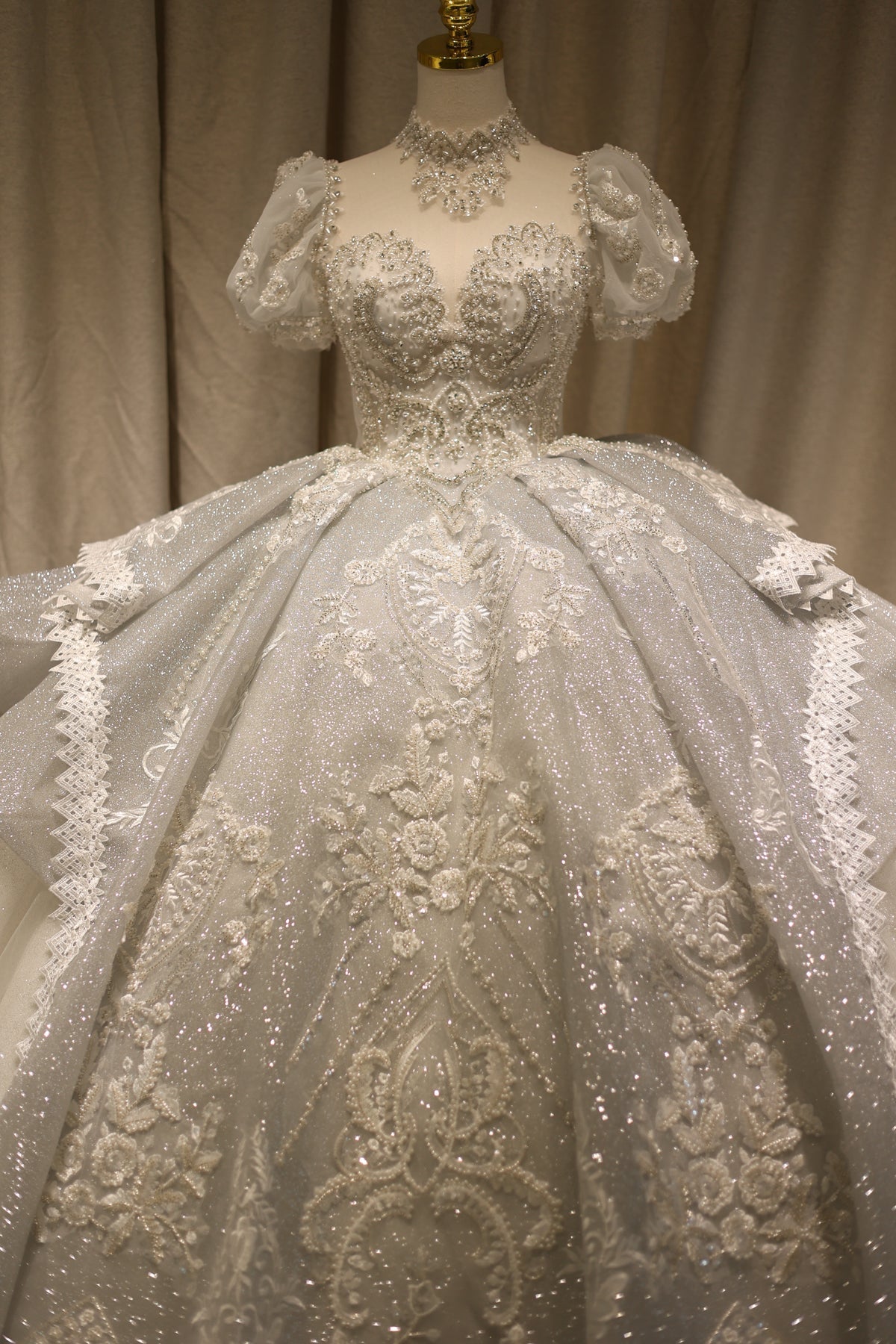 Luxury Cinderella-Inspired Ball Gown Wedding Dress RS003