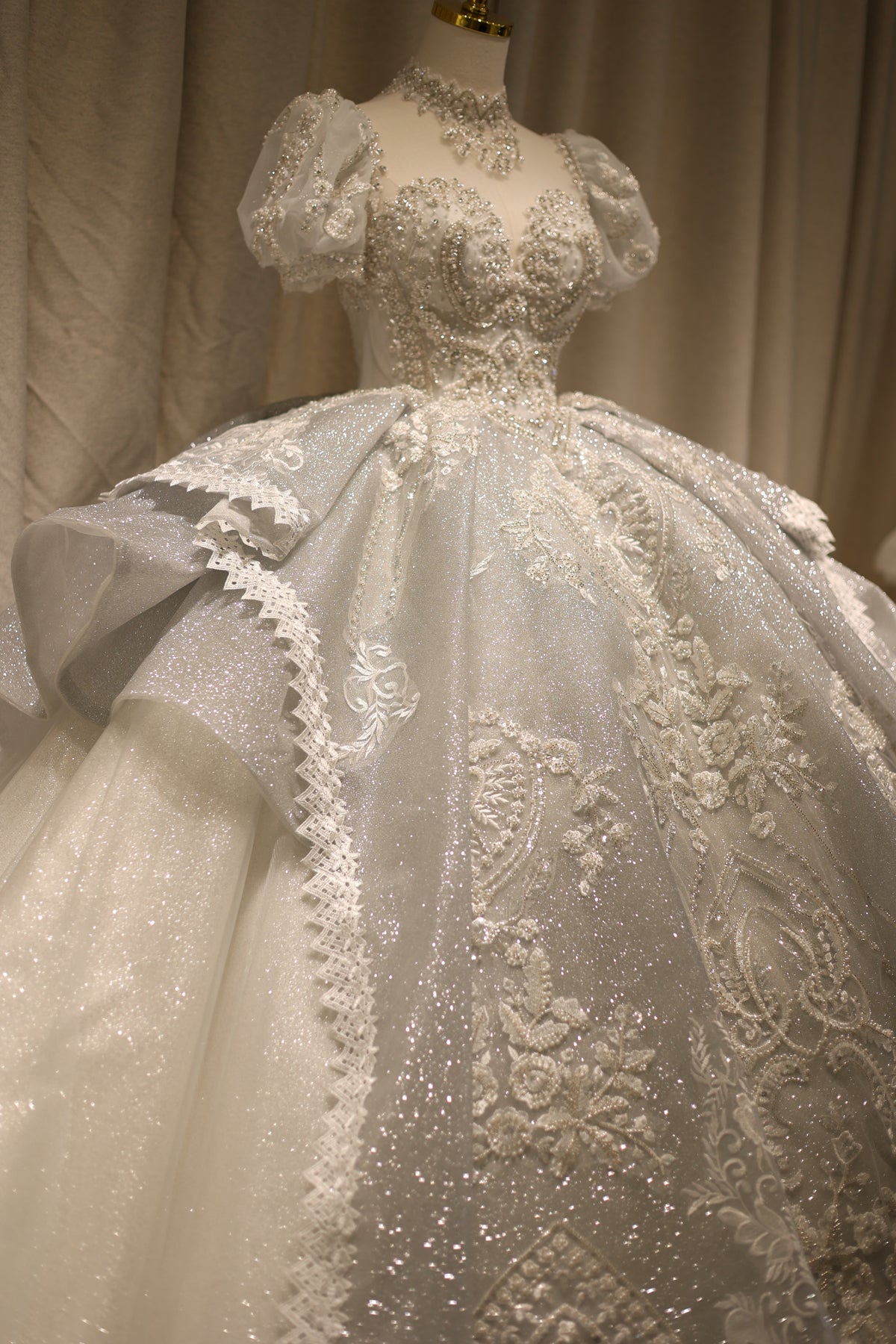 Luxury Cinderella-Inspired Ball Gown Wedding Dress RS003