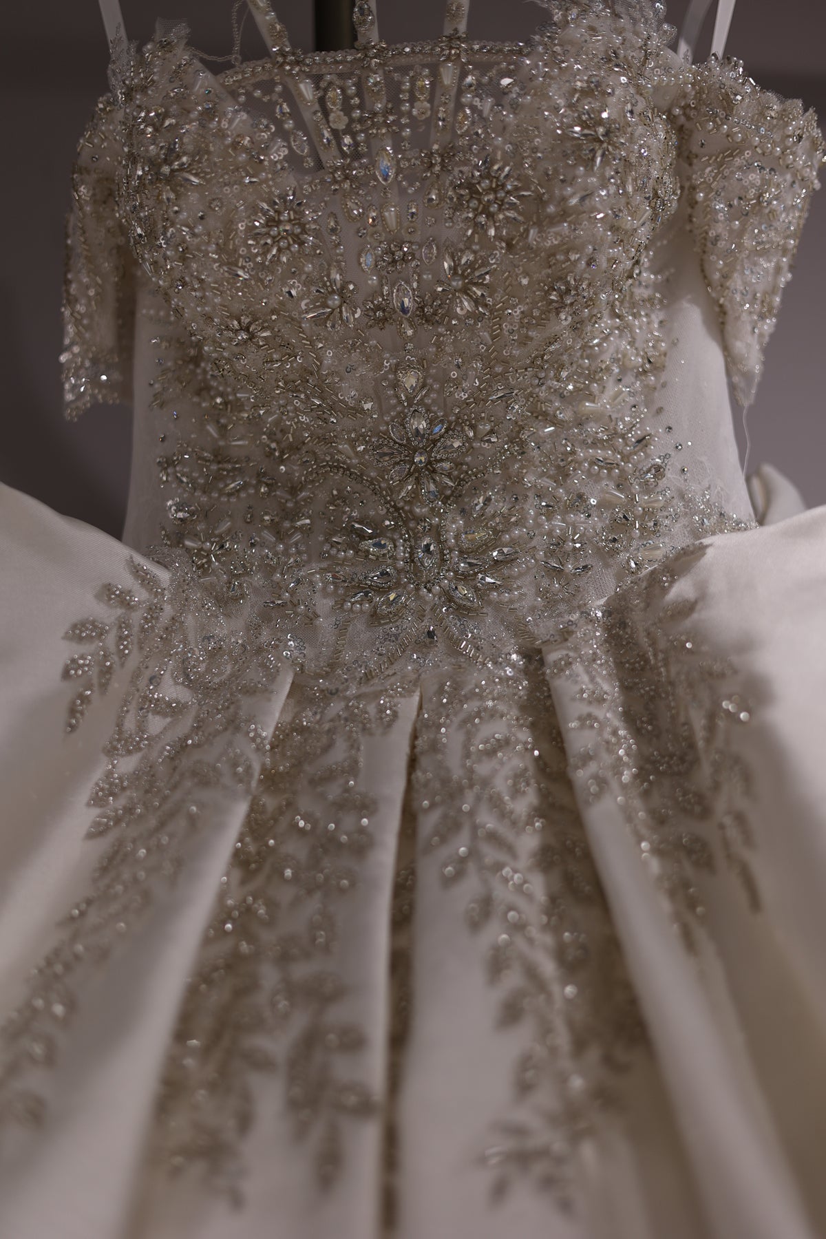 Luxury Crystal Satin Off-Shoulder Ball Gown Wedding Dress RS010