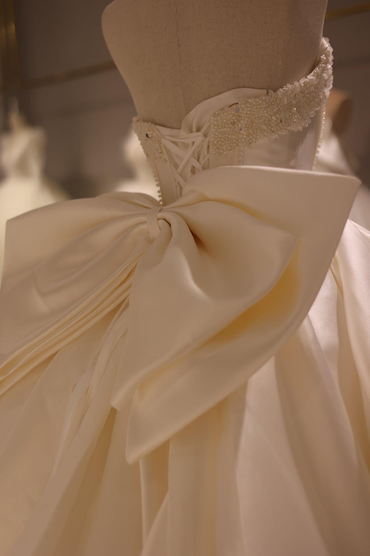 Luxury Off White Satin Pearls Ball Gown Wedding Dress RS016