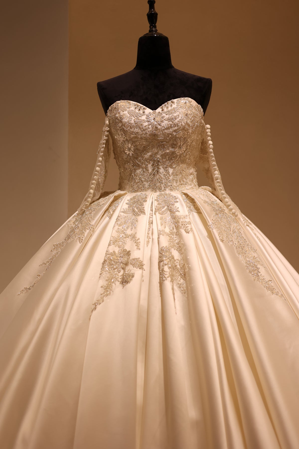 Luxury Sweetheart Satin Ball Gown Wedding Dress RS027  White / Custom Made