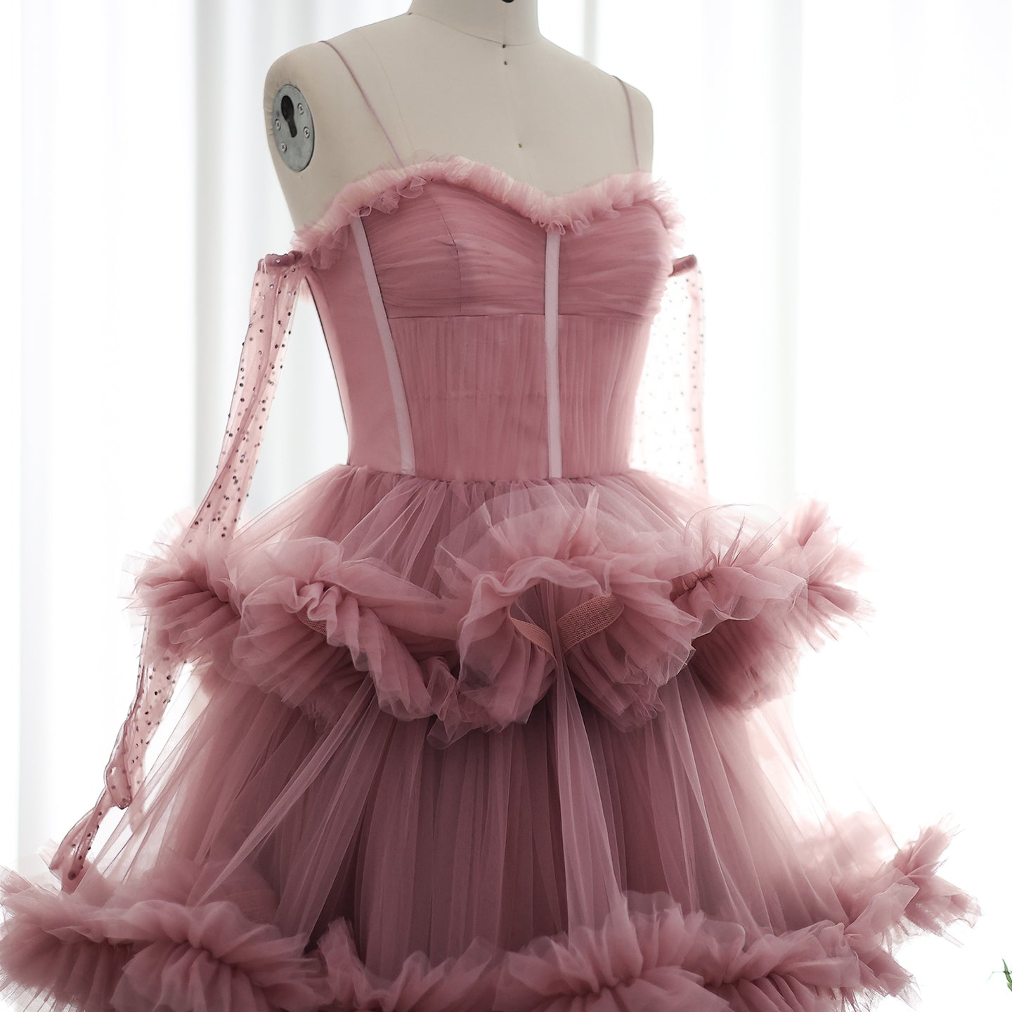 Burgundy Tulle Tiered Ruffles Evening Dresses with Gloves SS309