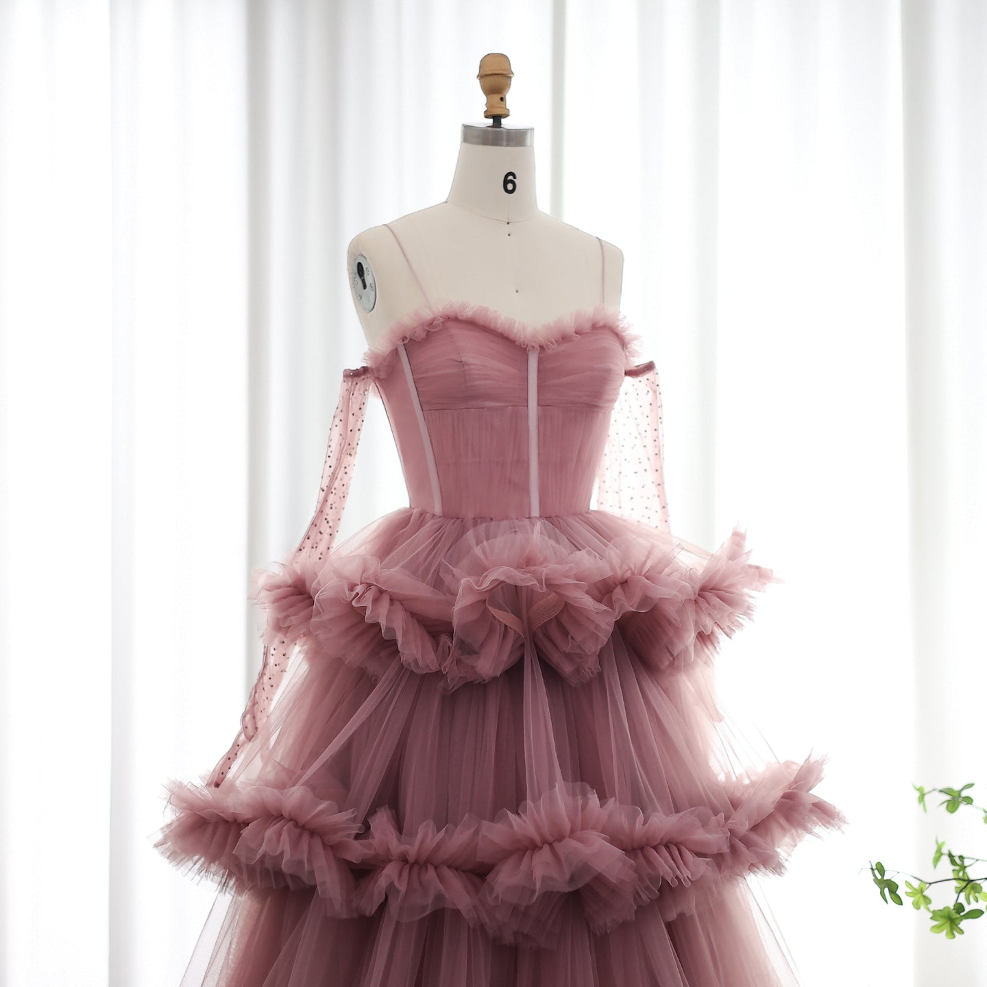 Burgundy Tulle Tiered Ruffles Evening Dresses with Gloves SS309
