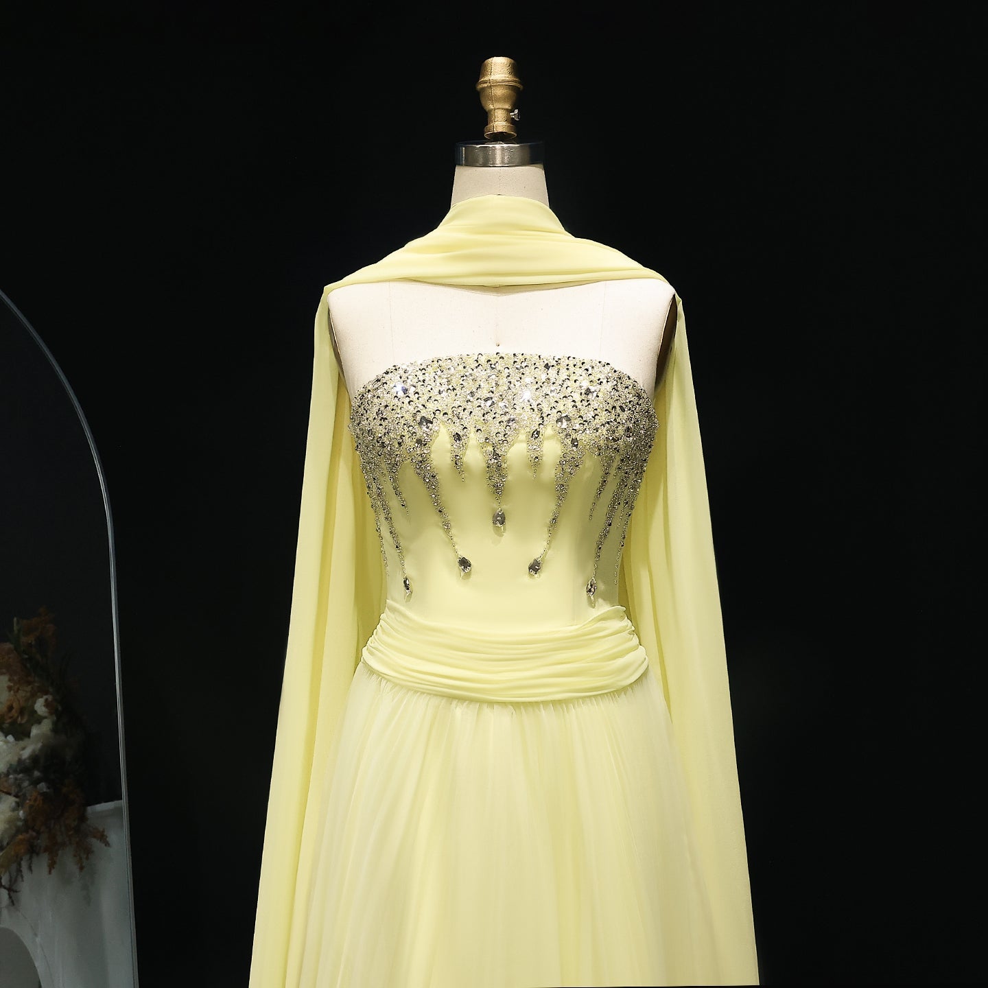 Graceful Crystal Yellow Strapless Evening Dress with Scarf XD-009