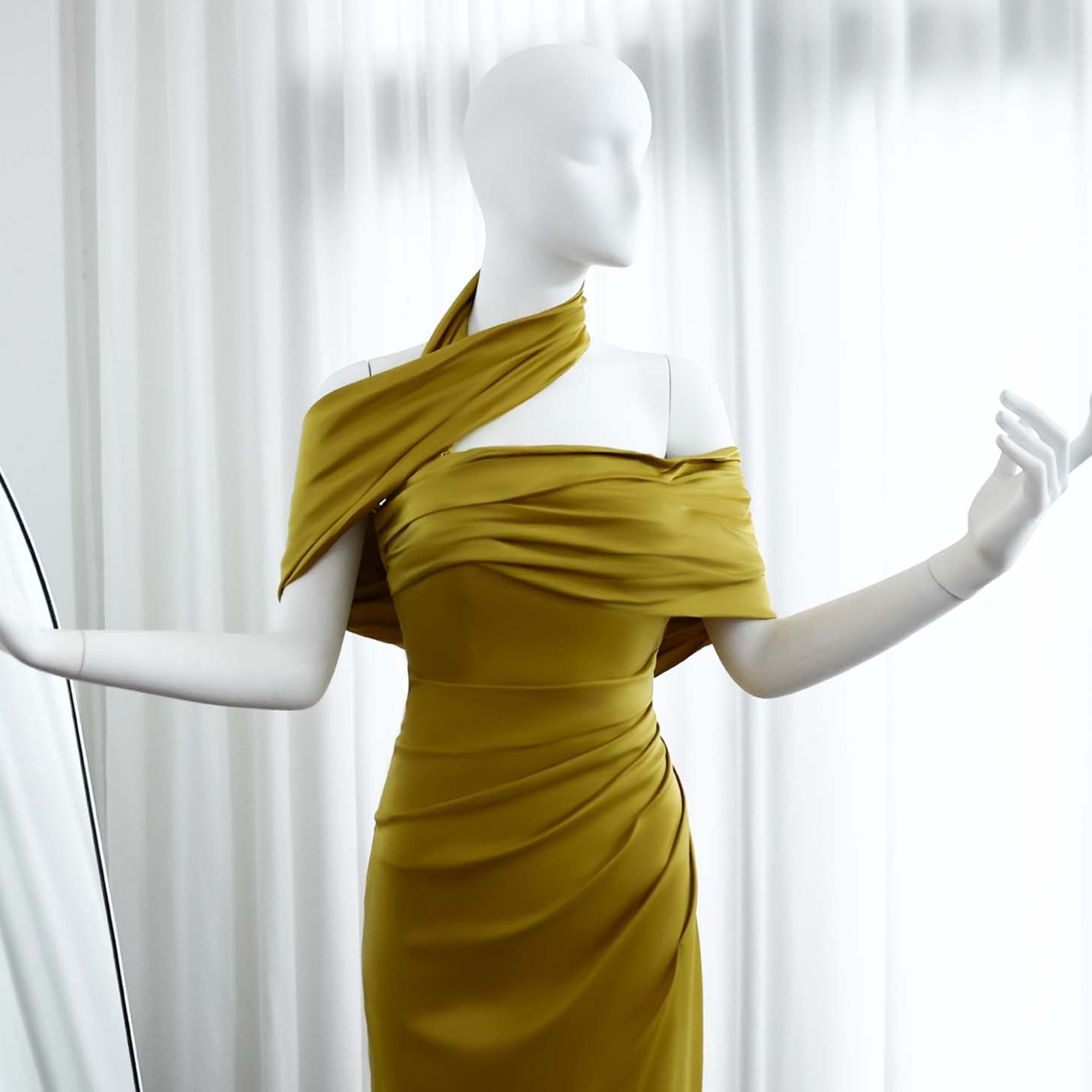 Elegant  Halter Gold Off Shoulder Evening Dress SF053