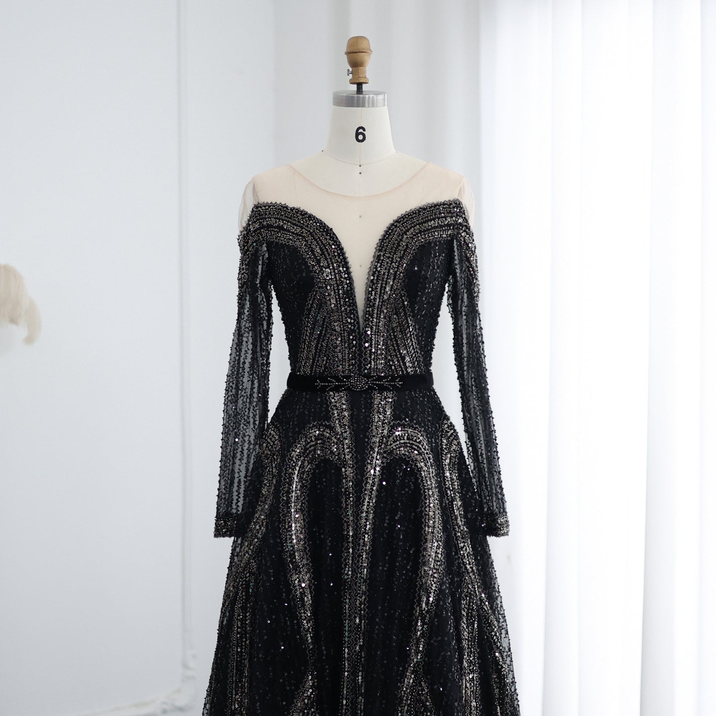 Luxury Long Sleeves Black Evening Dress SS040