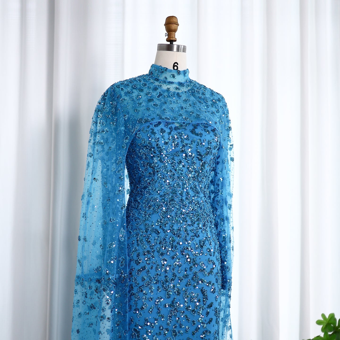 Luxury Wine Red Long Sleeves Muslim Evening Dress with Cape SS202