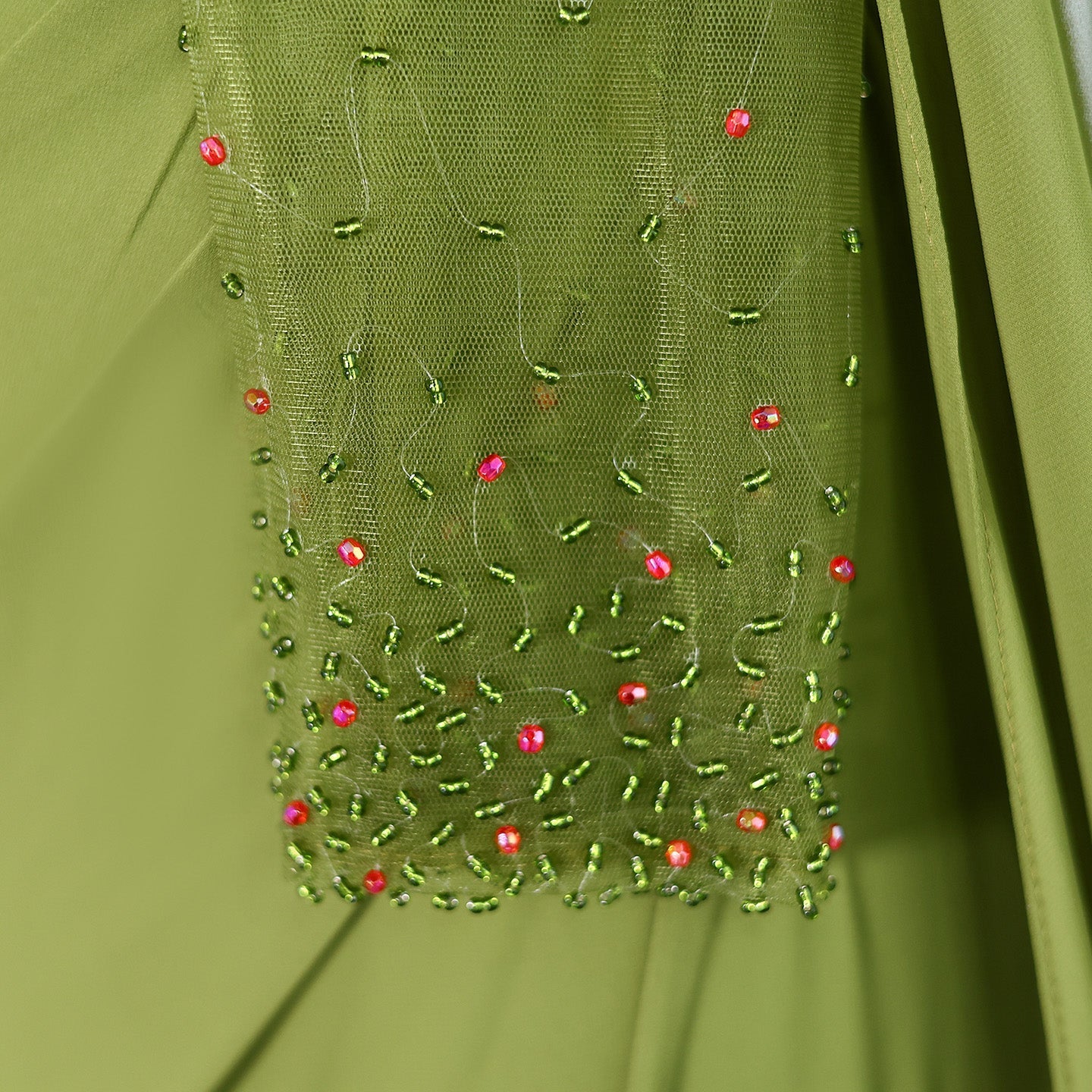 Elegant Green Long Sleeve Evening Dress SF051