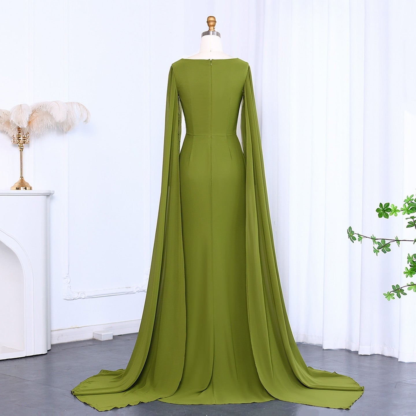 Elegant Green Long Sleeve Evening Dress SF051
