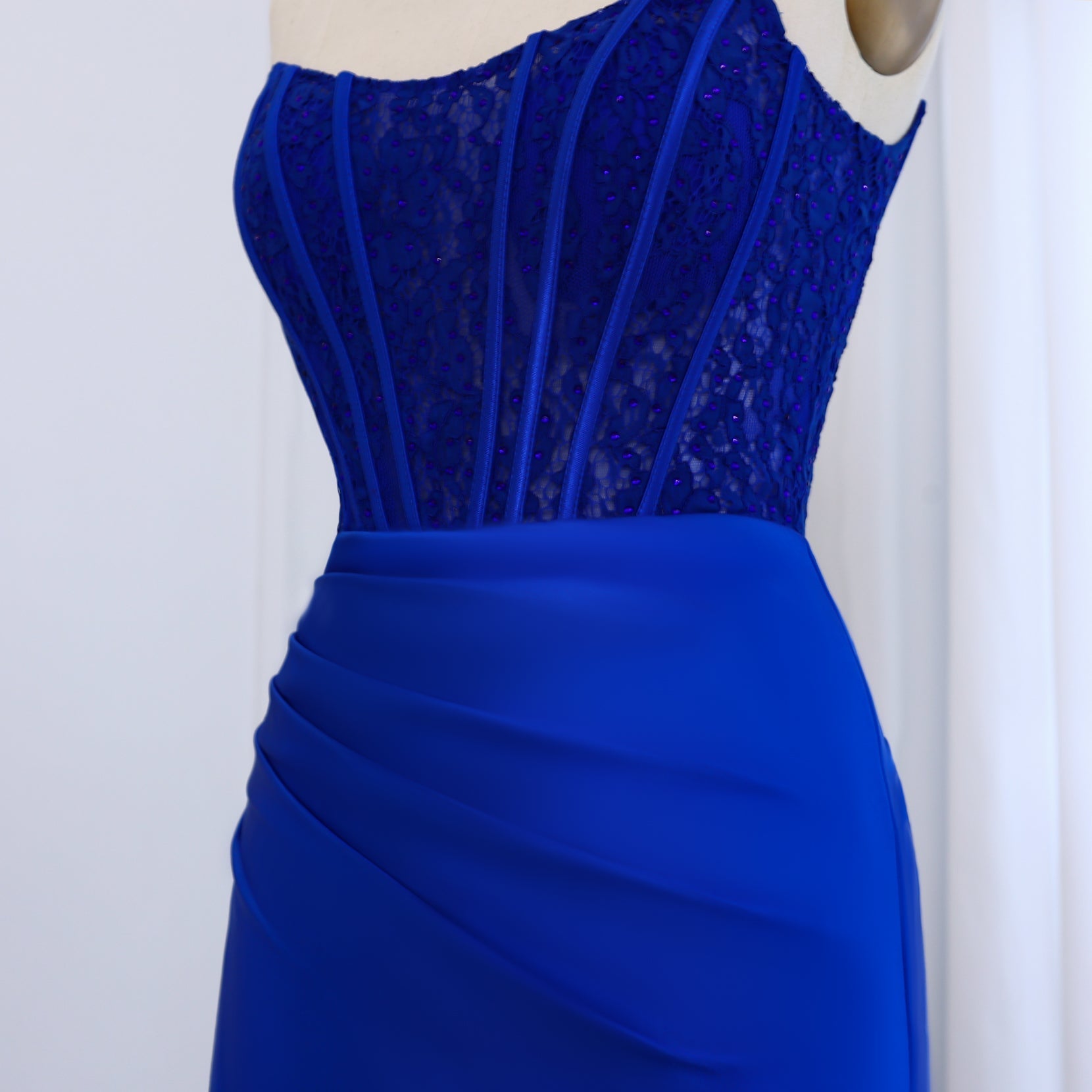 Stunning Royal blue Sleeveless Beaded Mermaid Prom Dress with Slit