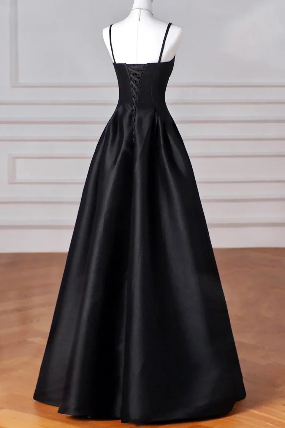 A-Line/Princess Halter Satin Sleeveless Long Prom Dress Black Prom Gown-912