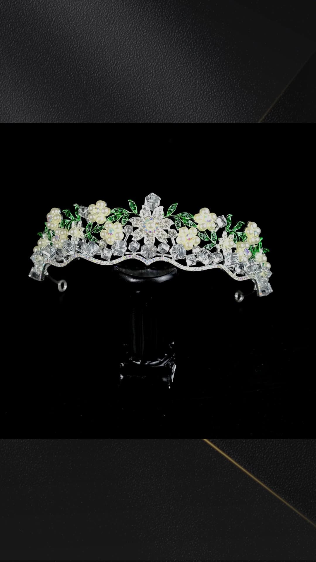 Versatile Pearl Noble Crown