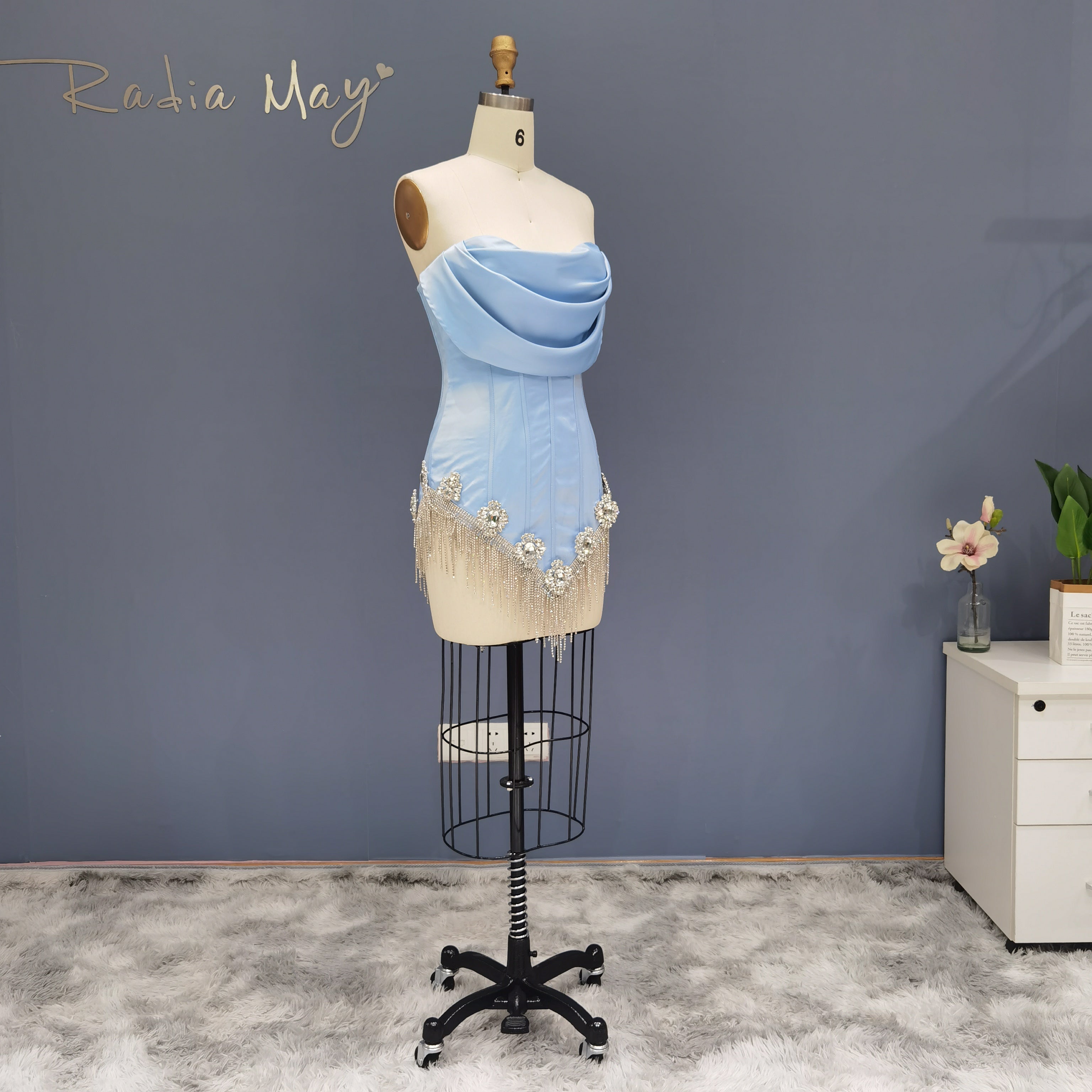 Luxury Crystal Tassel Strapless Blue Short Cocktail Dress RM010