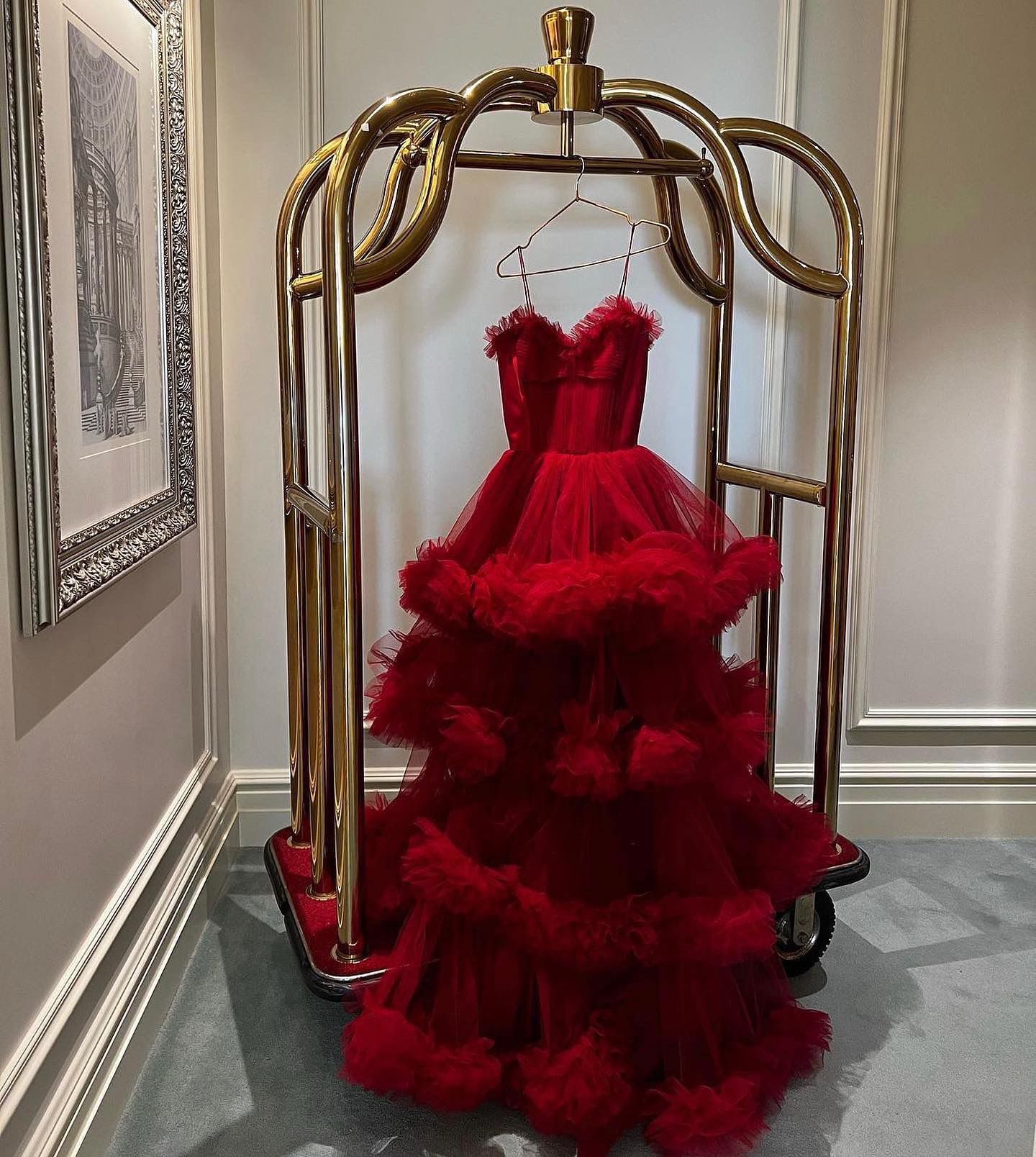 Burgundy Tulle Tiered Ruffles Evening Dresses with Gloves SS309