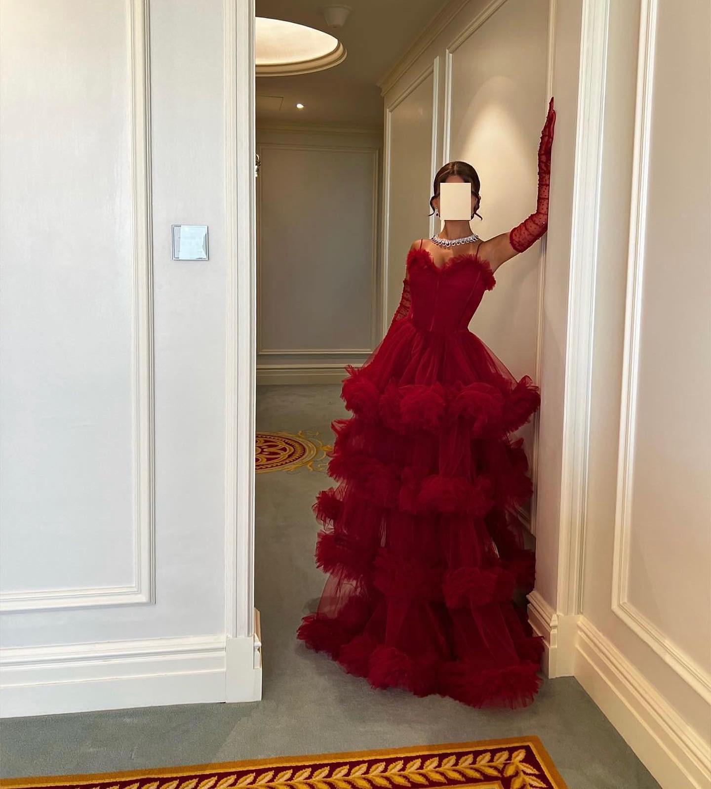 Burgundy Tulle Tiered Ruffles Evening Dresses with Gloves SS309