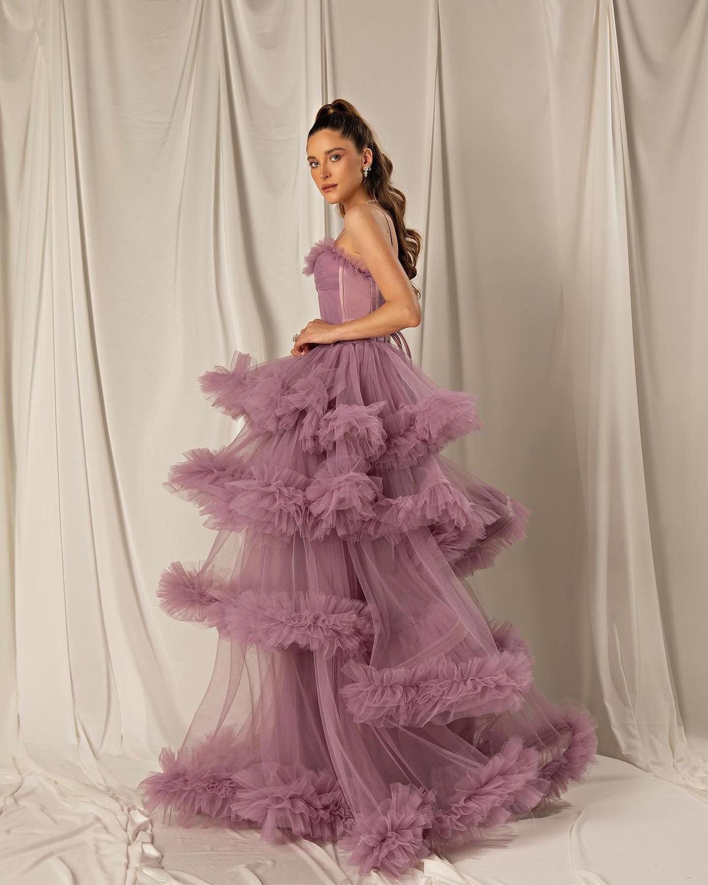 Burgundy Tulle Tiered Ruffles Evening Dresses with Gloves SS309