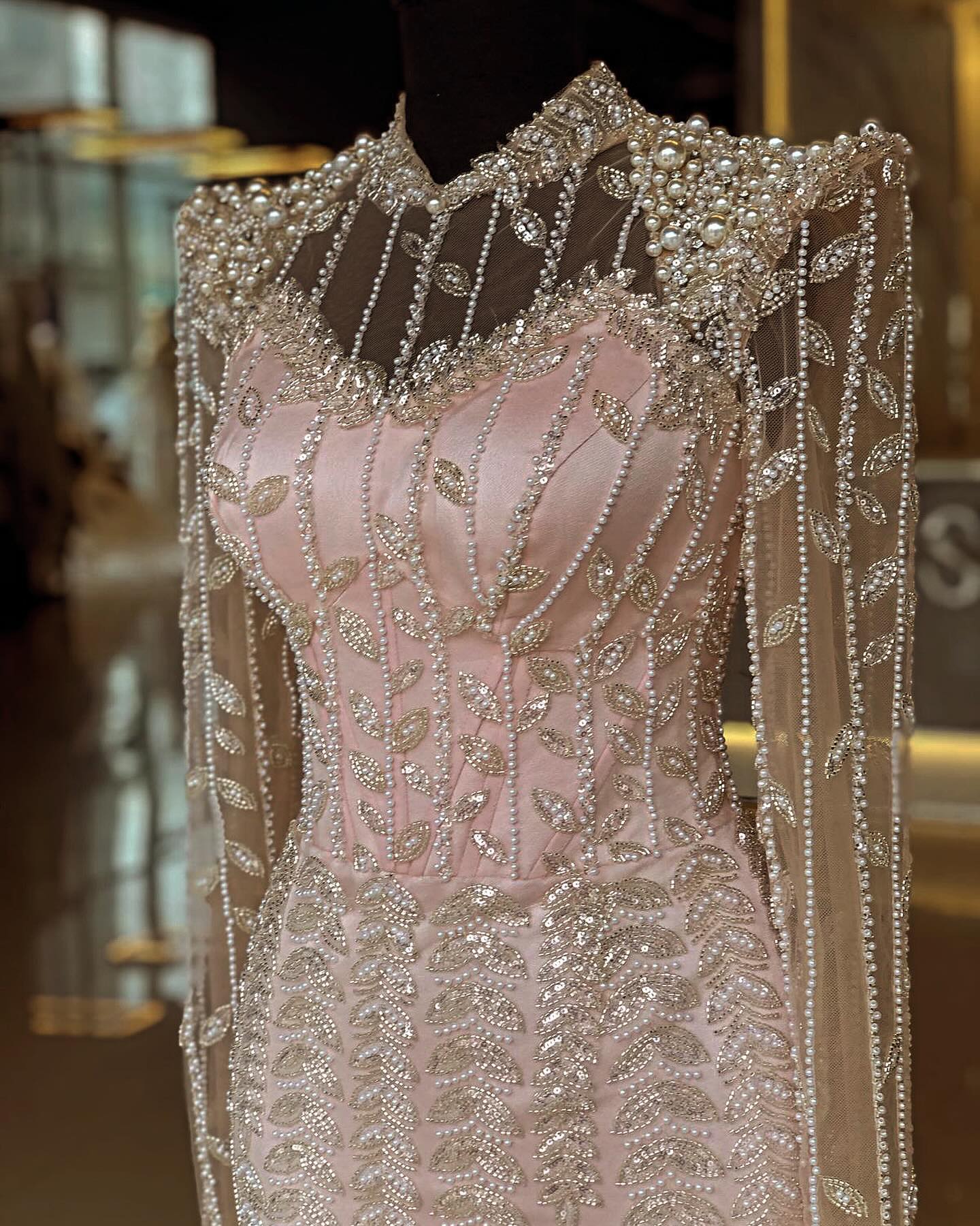 Luxury Cream Long Sleeves Evening Dress SS696