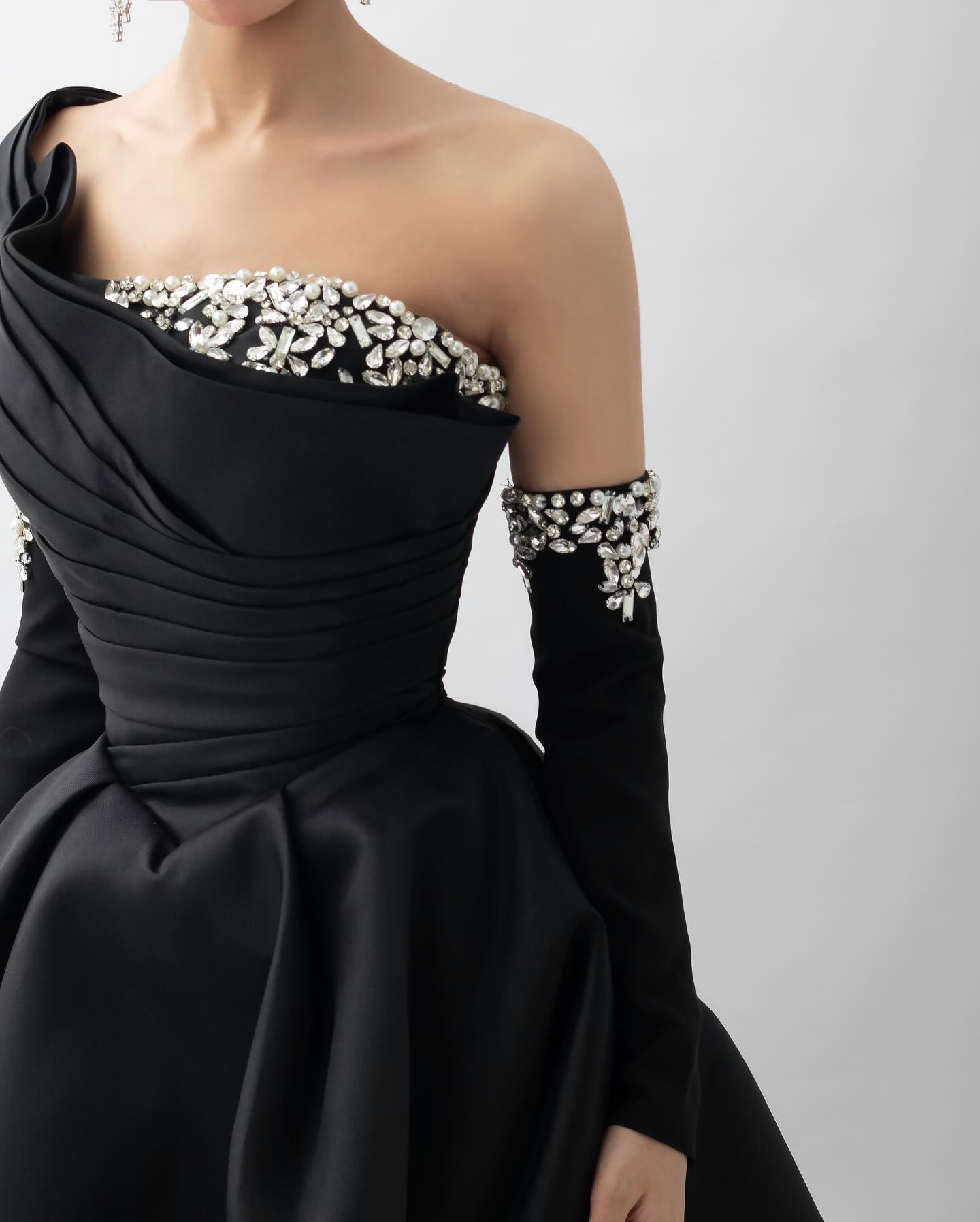 Elegant Black Satin Crystal One Shoulder Evening Dress SF272