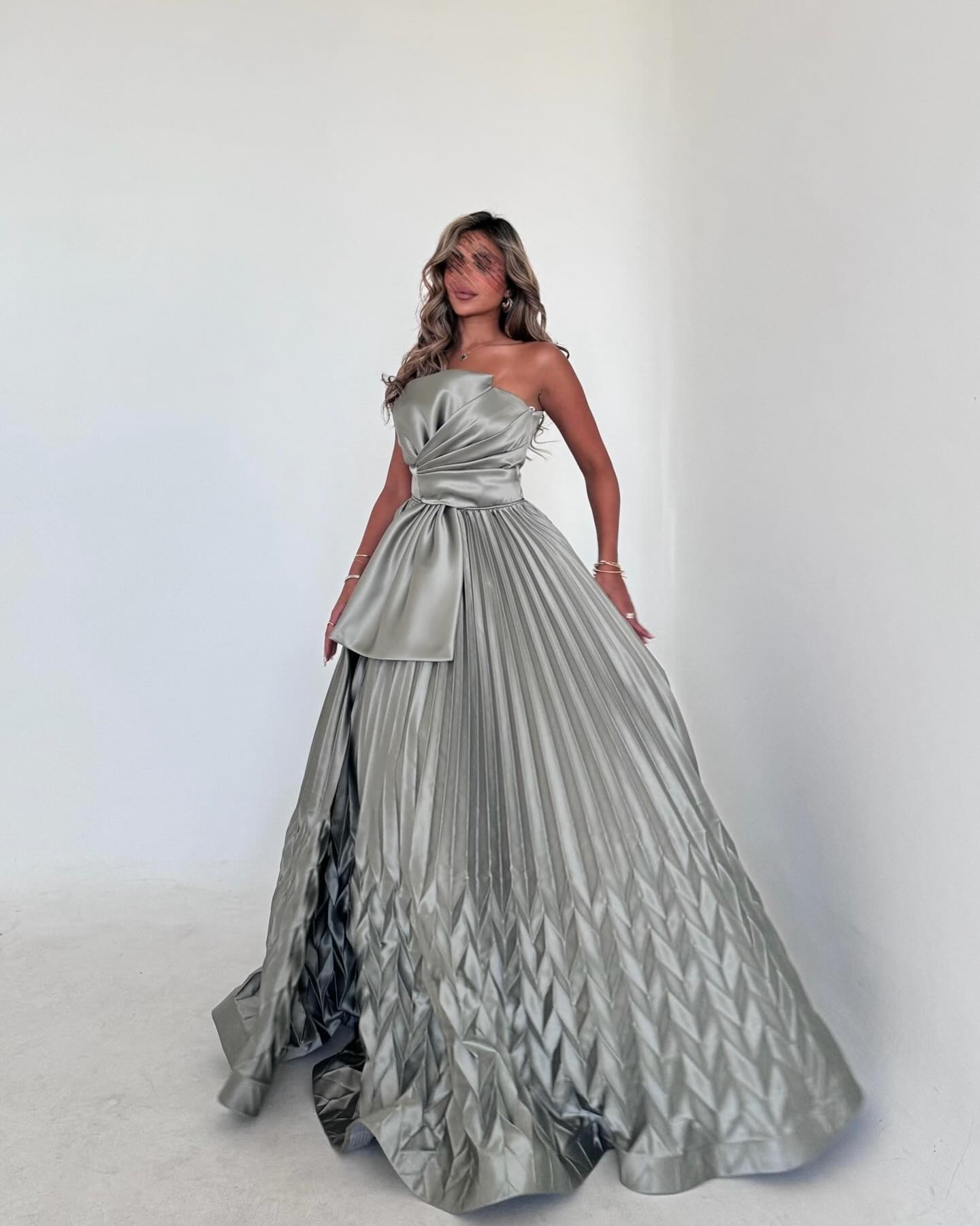 Elegant Sliver Pleats Strapless A-Line Evening Dress SS409