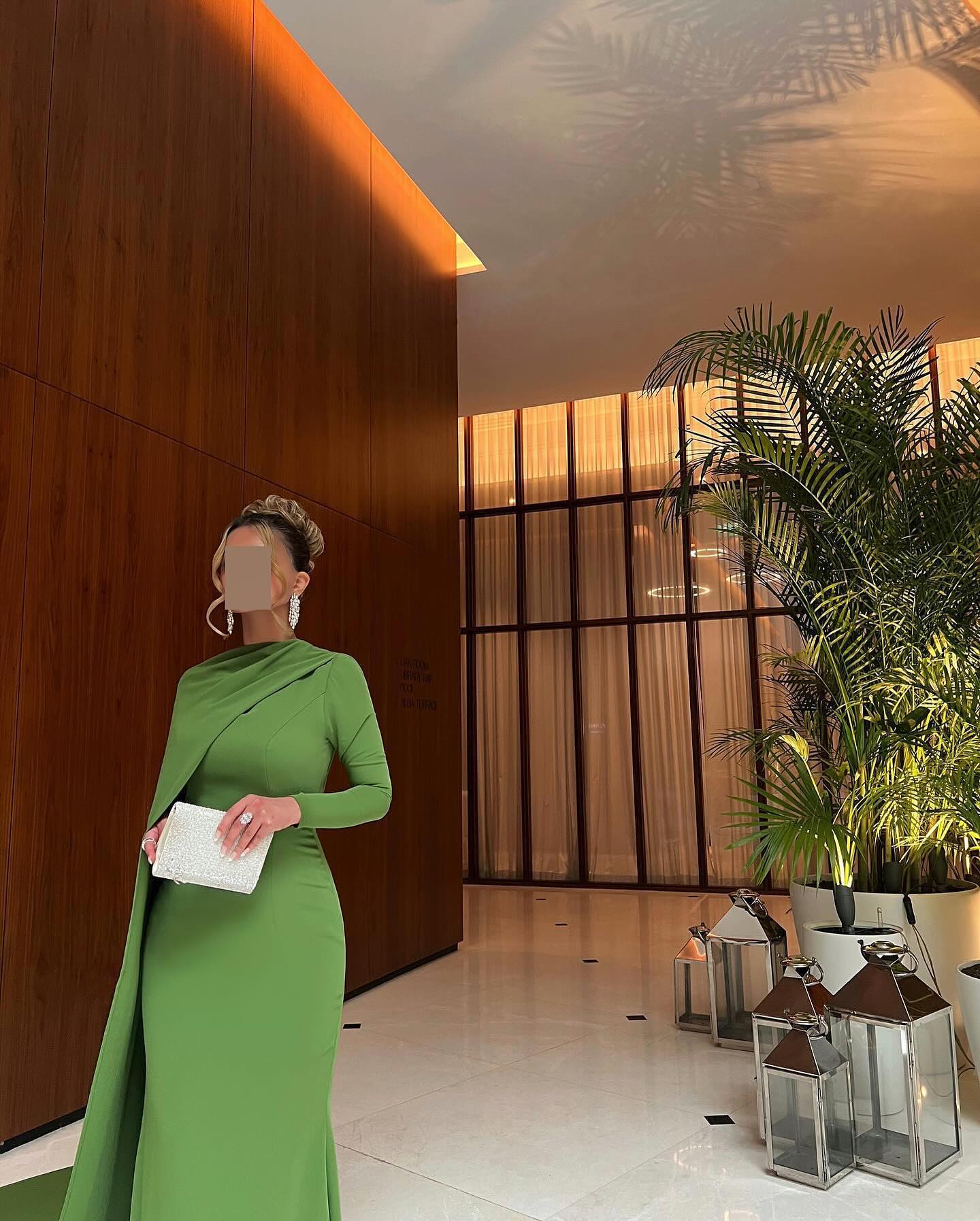 Elegant Green Long Sleeves Evening Dress with Cape SF068