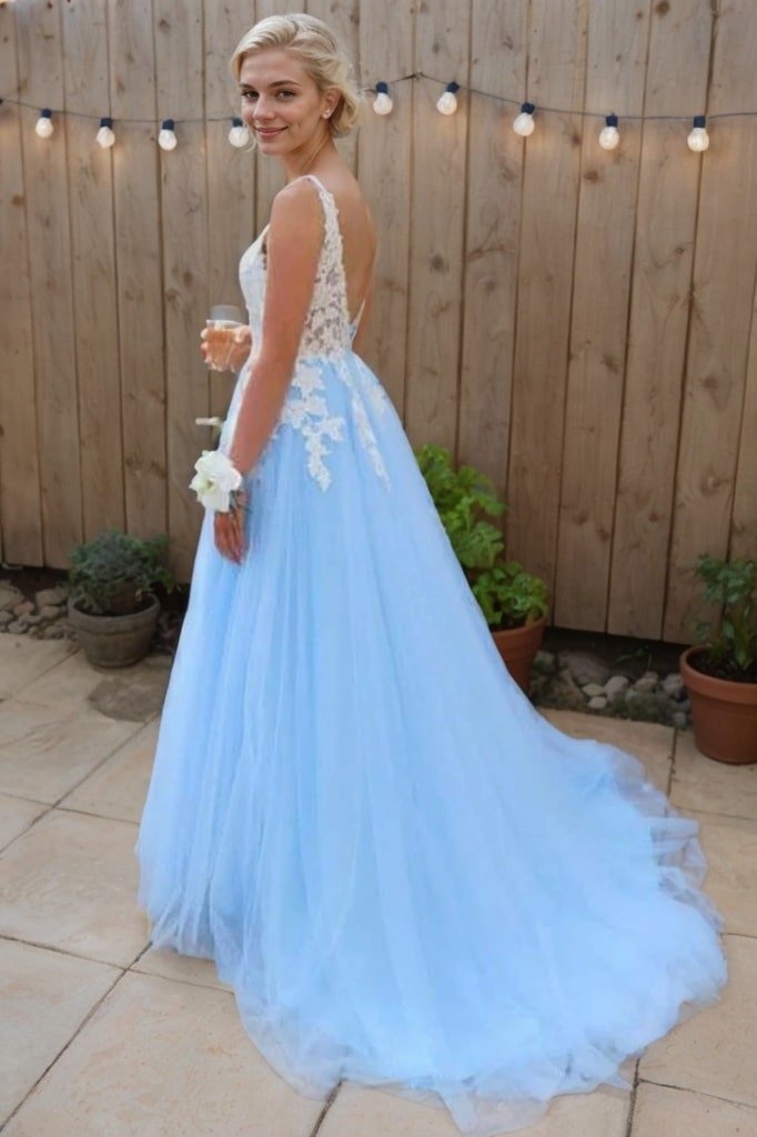A-Line/Princess V-neck Sleeveless Sweep/Brush Train Applique Tulle Prom Dresses