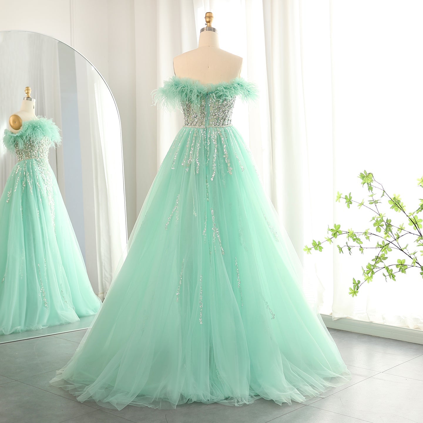 Luxury Feathers Lilac Evening Dress with Overskirt SS252